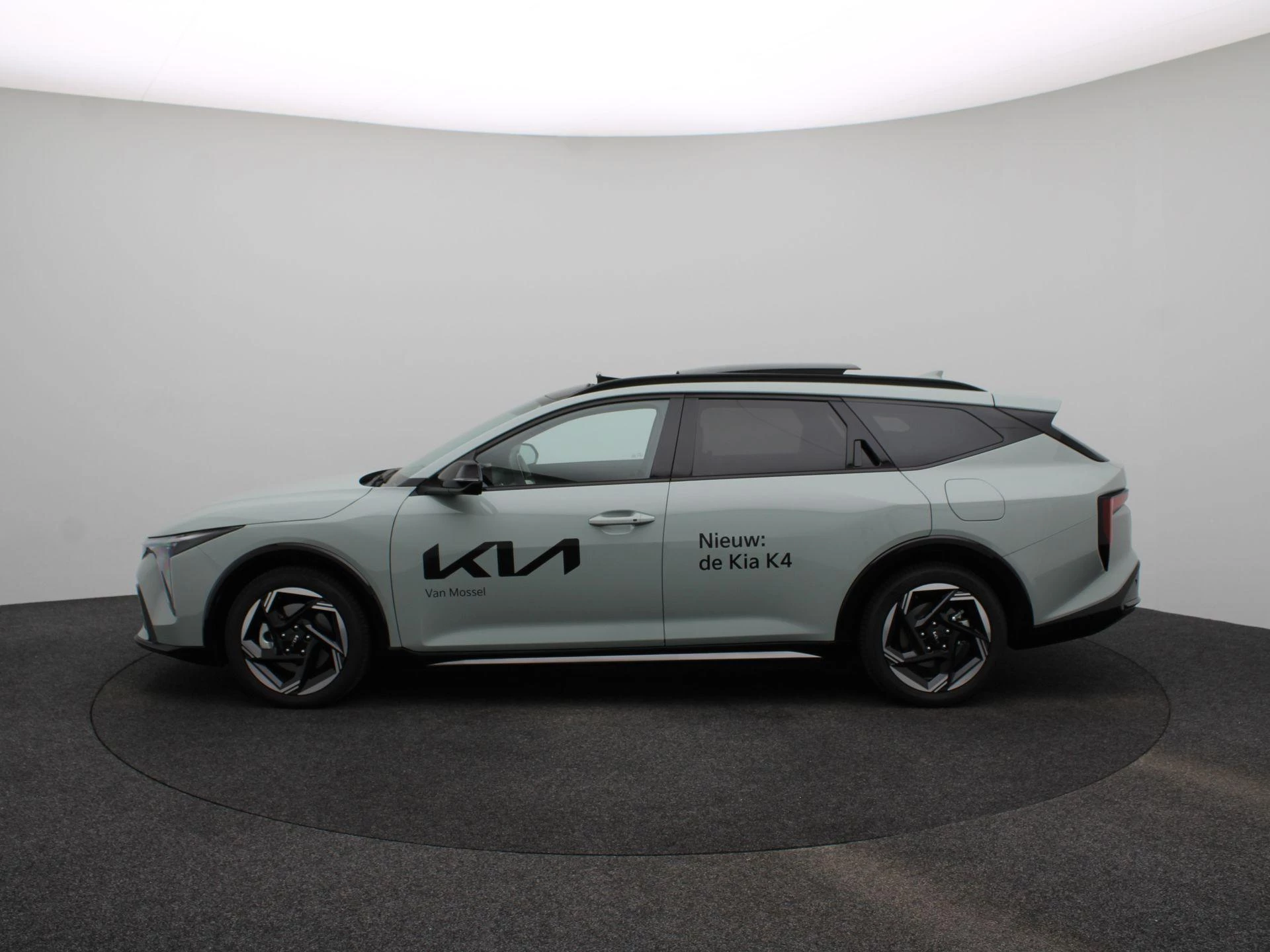 Kia K4 1.0 T-GDi MHEV GT-Line Launch Edition (pano)