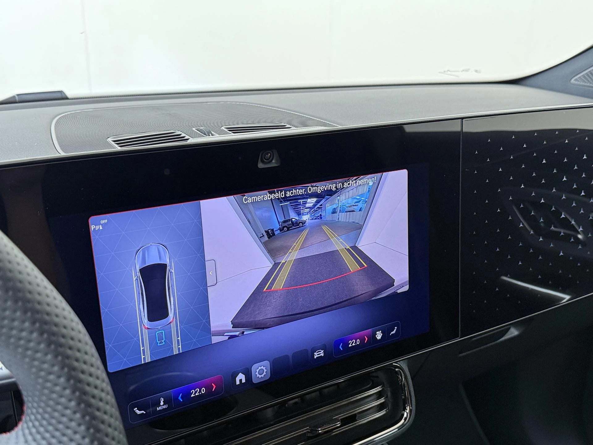 Mercedes-Benz-CLA-image-17