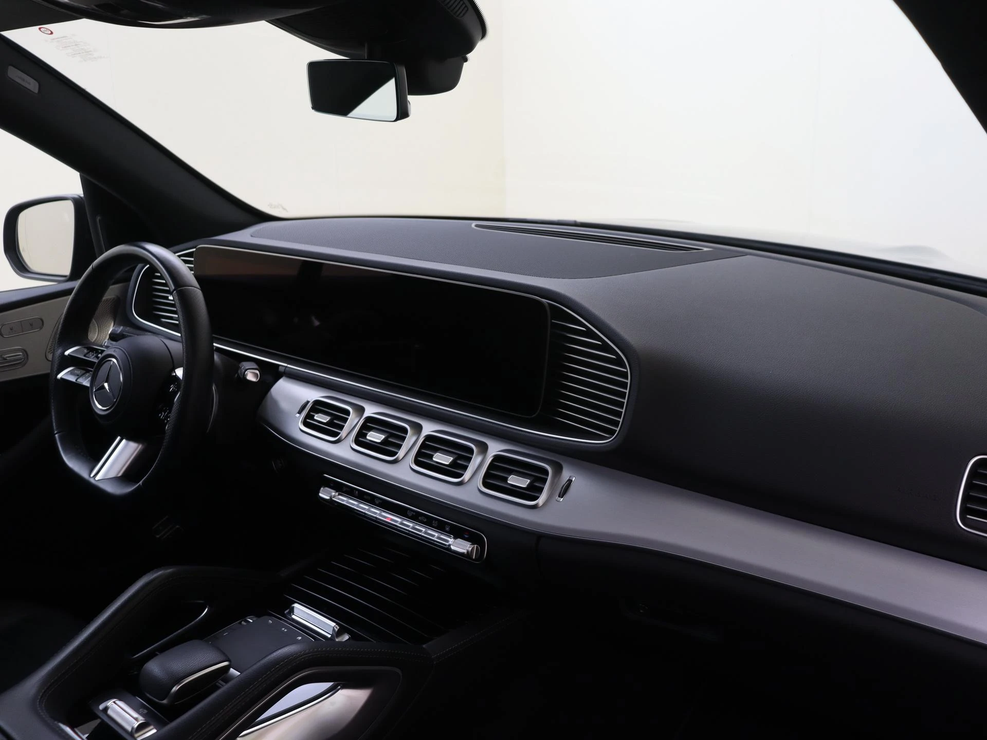 Mercedes-Benz-GLE-image-4