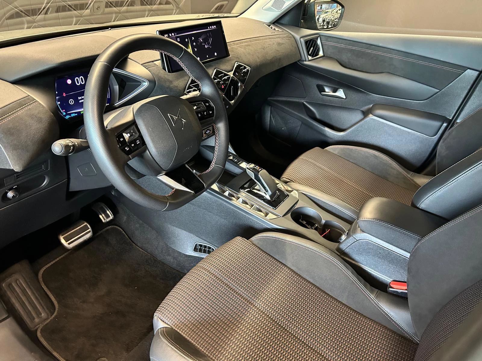 DS DS 3 E-Tense Performance Line+ 54 kWh