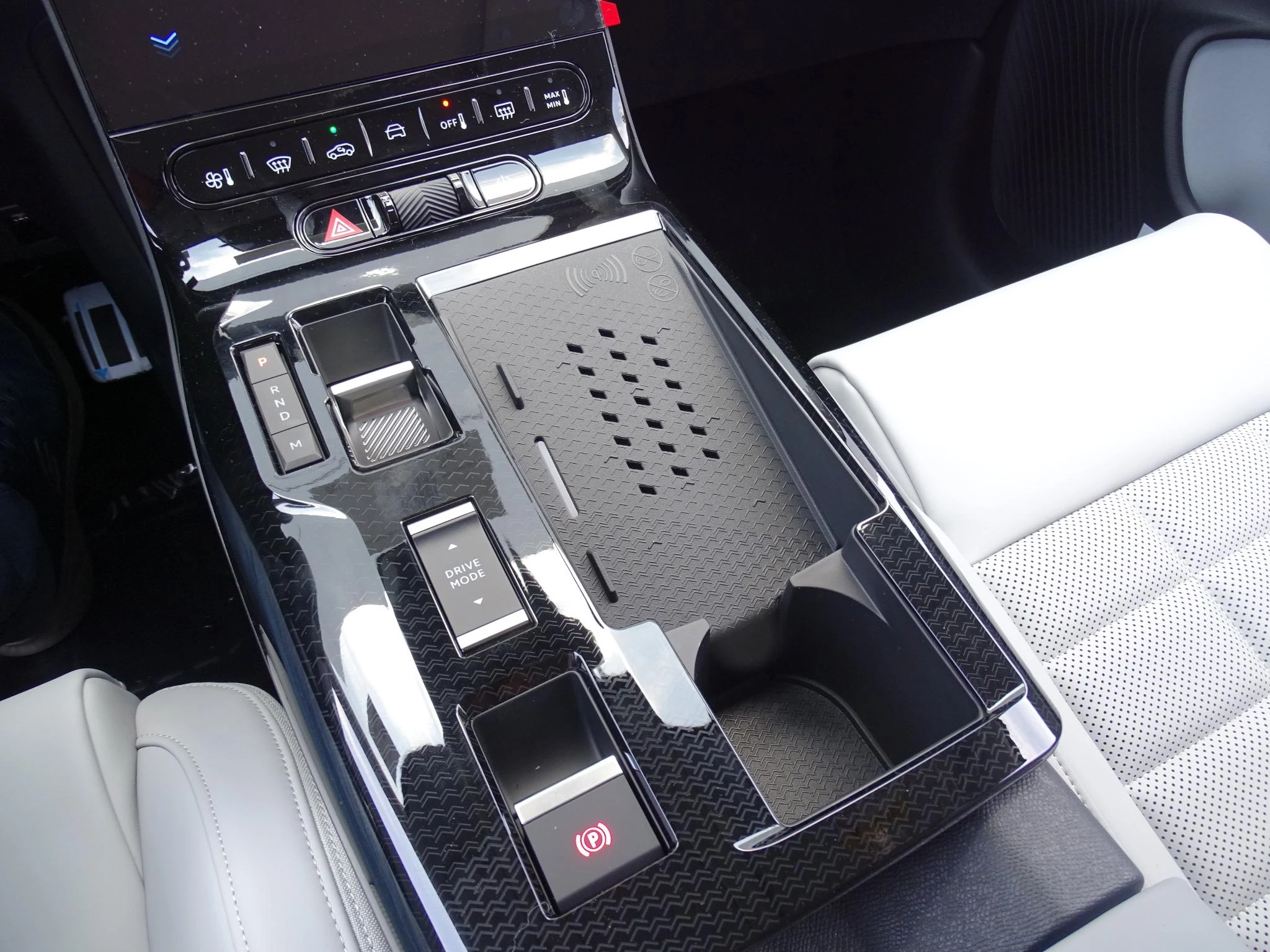 Citroën C5 Aircross Hybrid 145 ch/pk Automatic MAX+PANO DAK