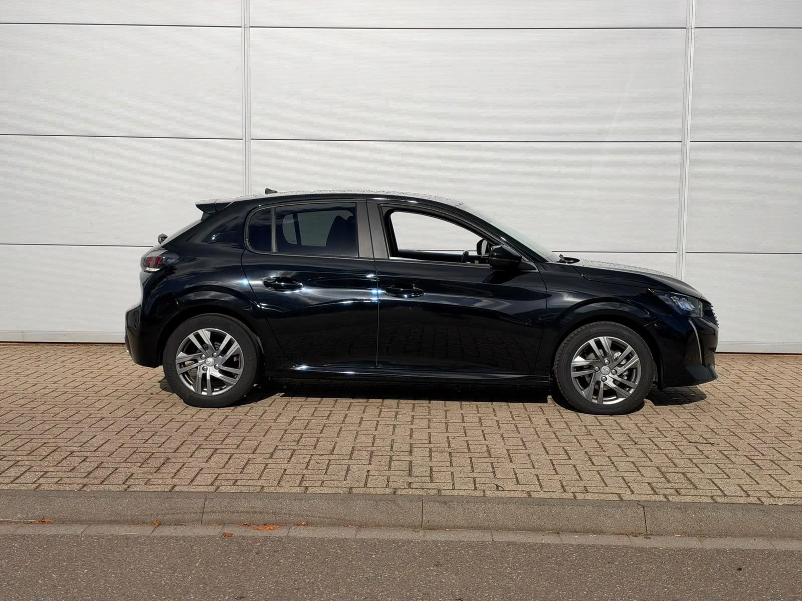 Peugeot-208-image-6