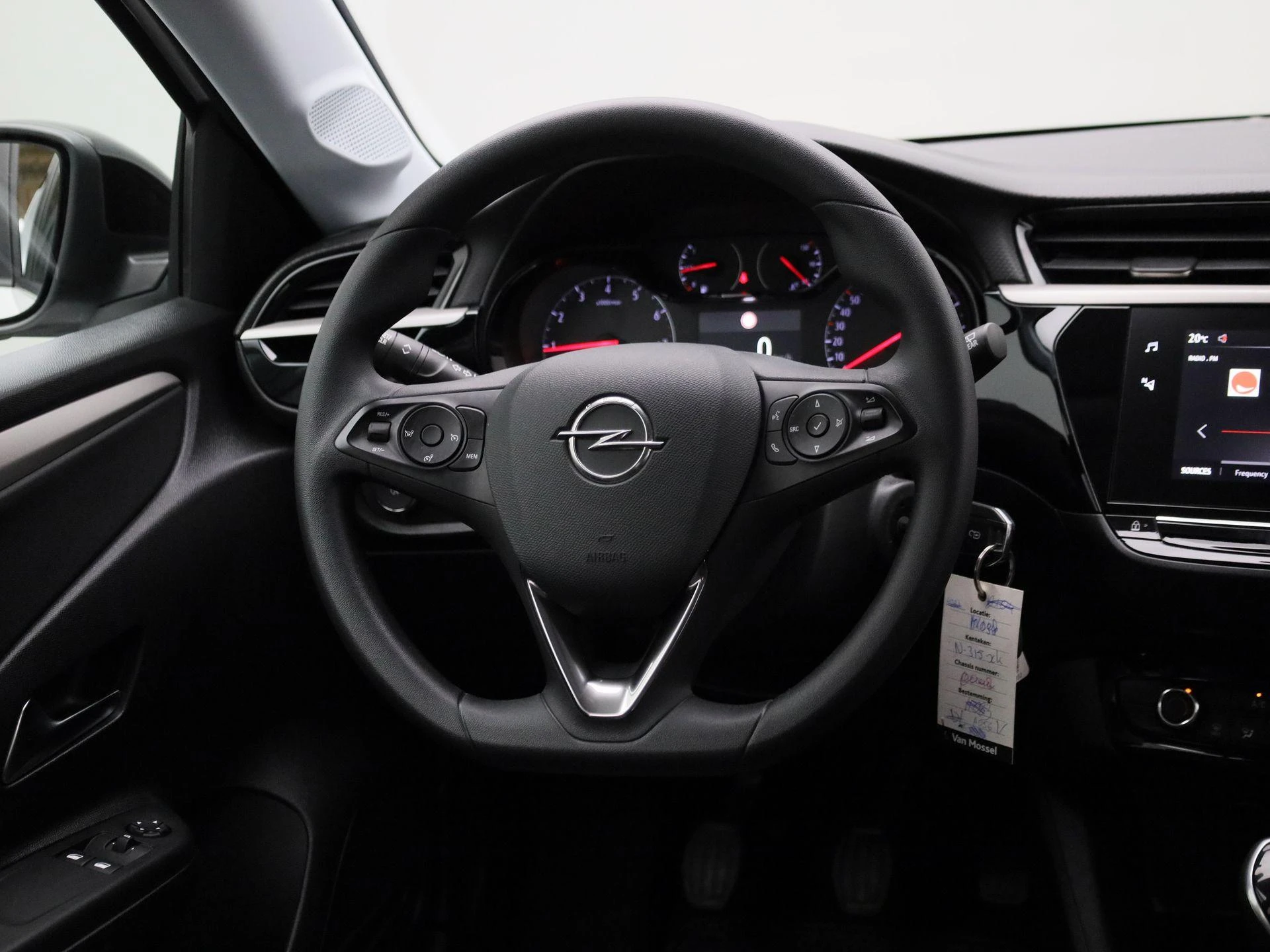 Opel-Corsa-image-9