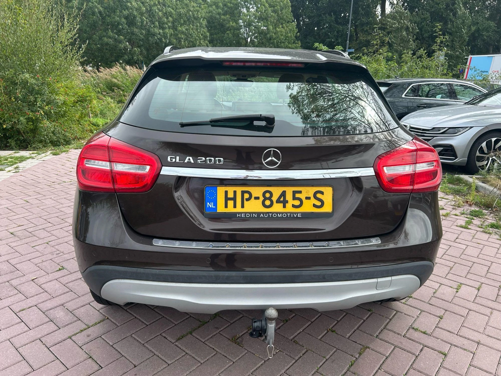 Mercedes-Benz-GLA-image-2
