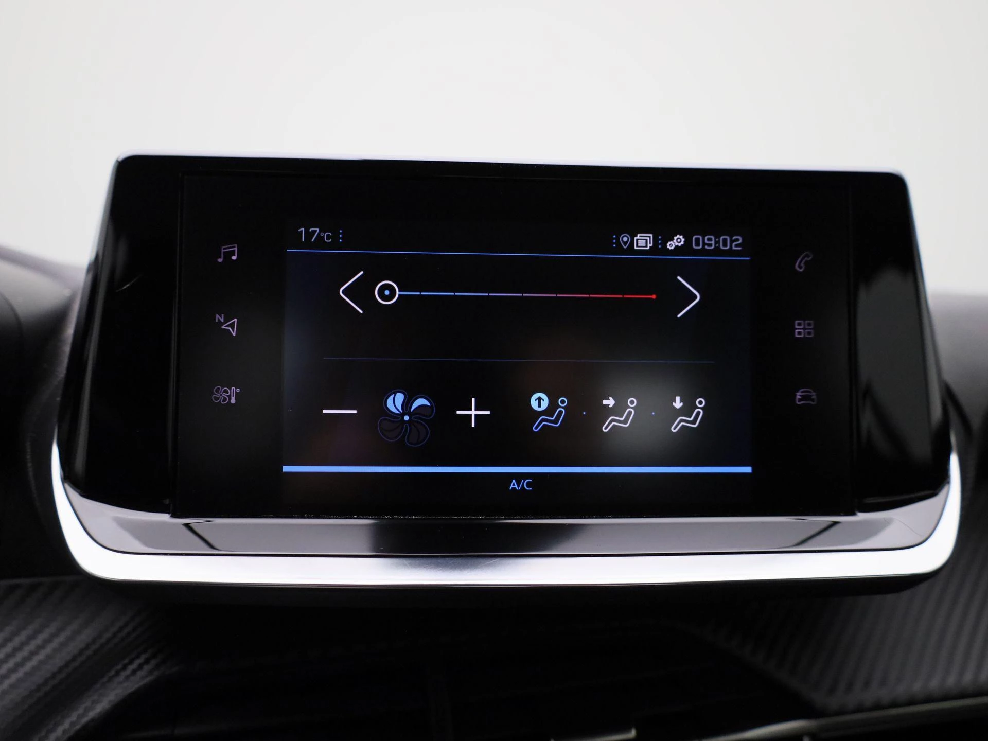 Peugeot-208-image-23