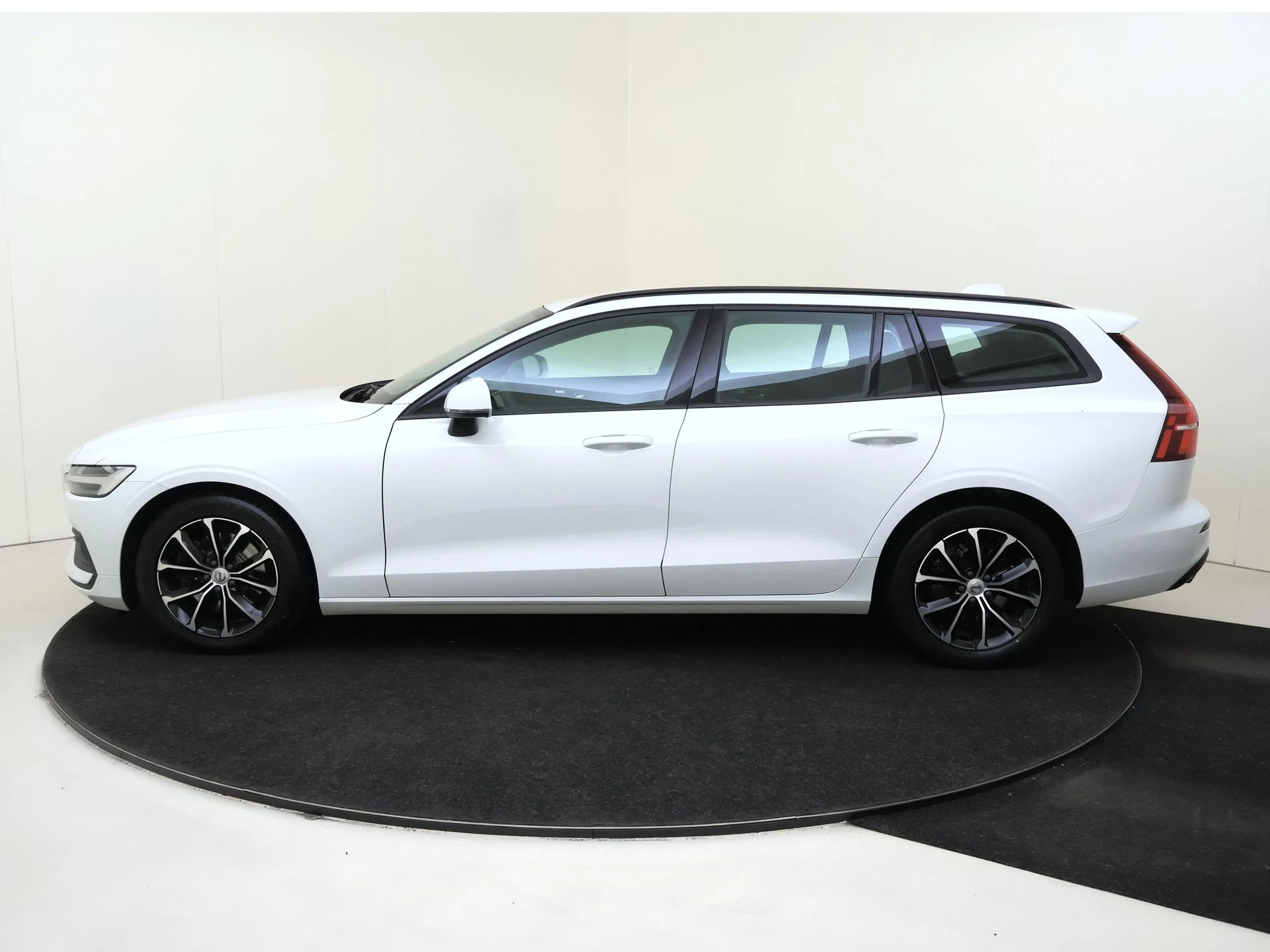 Volvo-V60-image-7