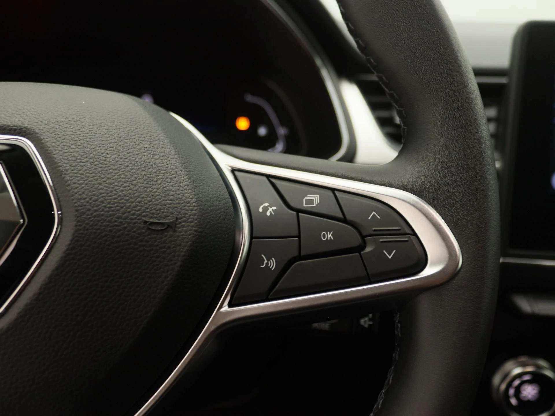 Renault-Captur-image-17