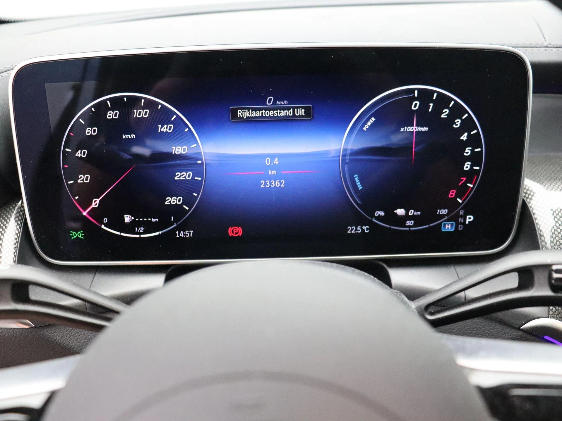 Mercedes-Benz-GLC-image-12