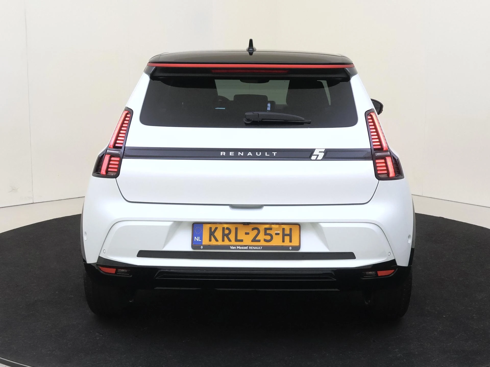 Renault 5 urban range iconic cinq 40 kWh