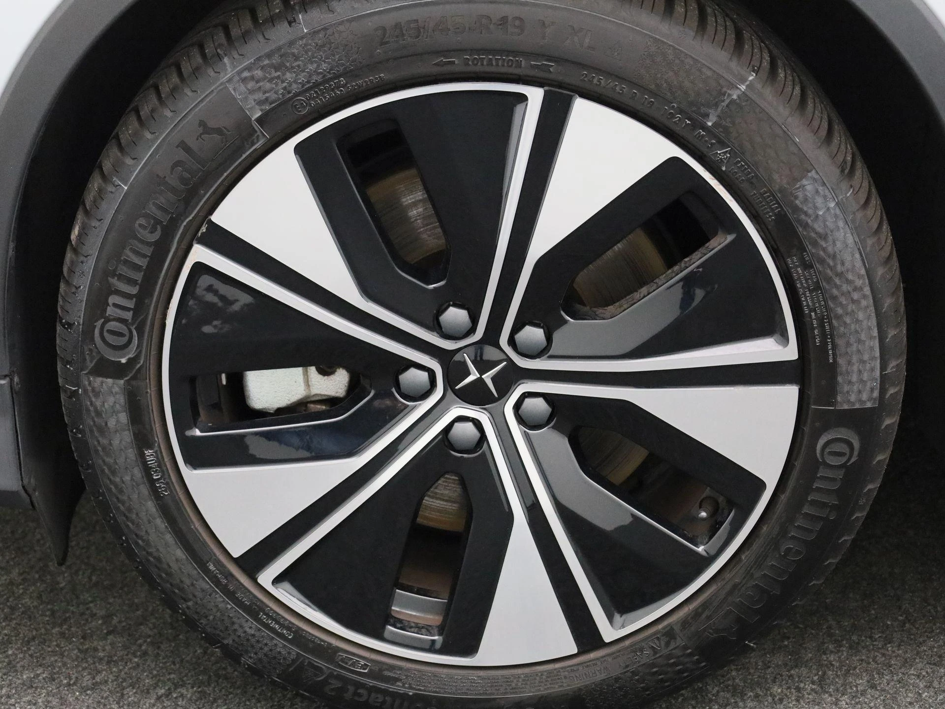 Polestar-2-image-15