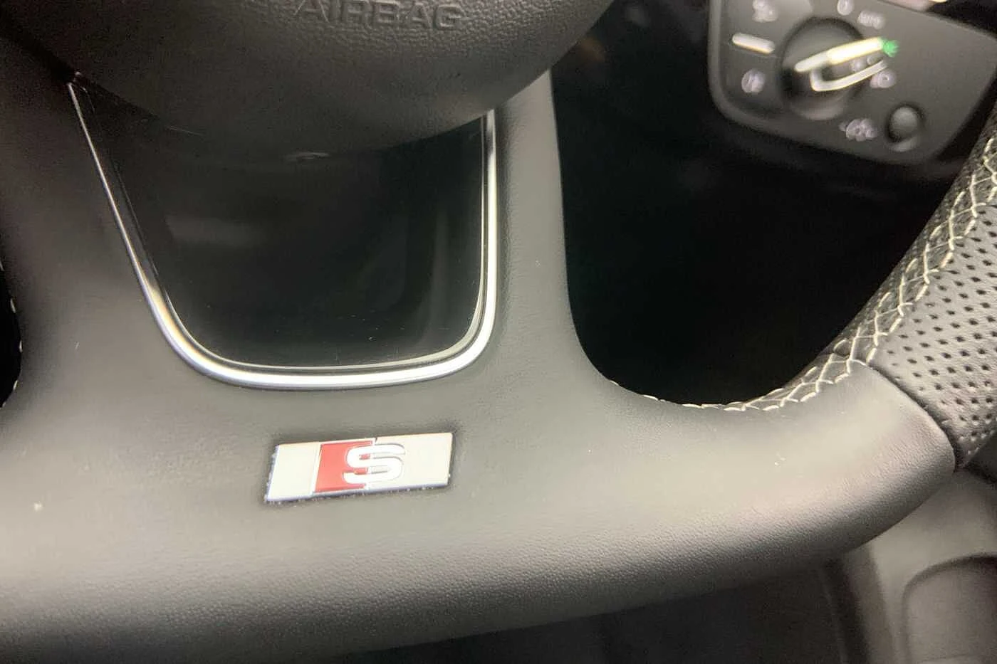 Audi-A4-image-24