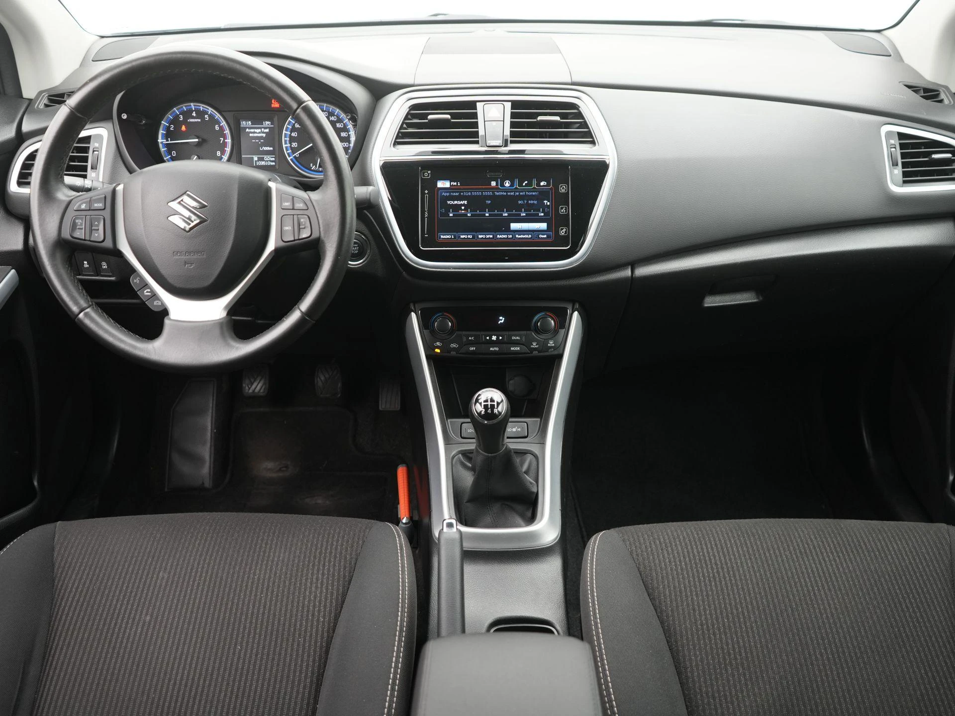 Suzuki-S-Cross-image-6