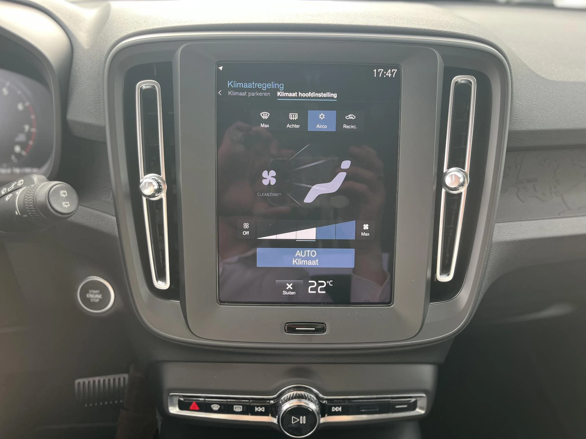 Volvo-XC40-image-20