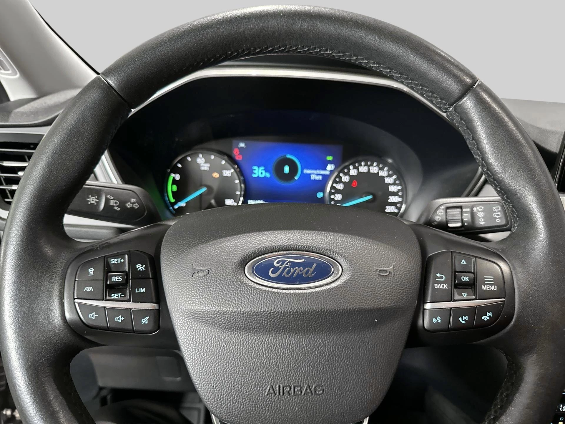 Ford Kuga 2.5i PHEV Aut. 165kW Titanium