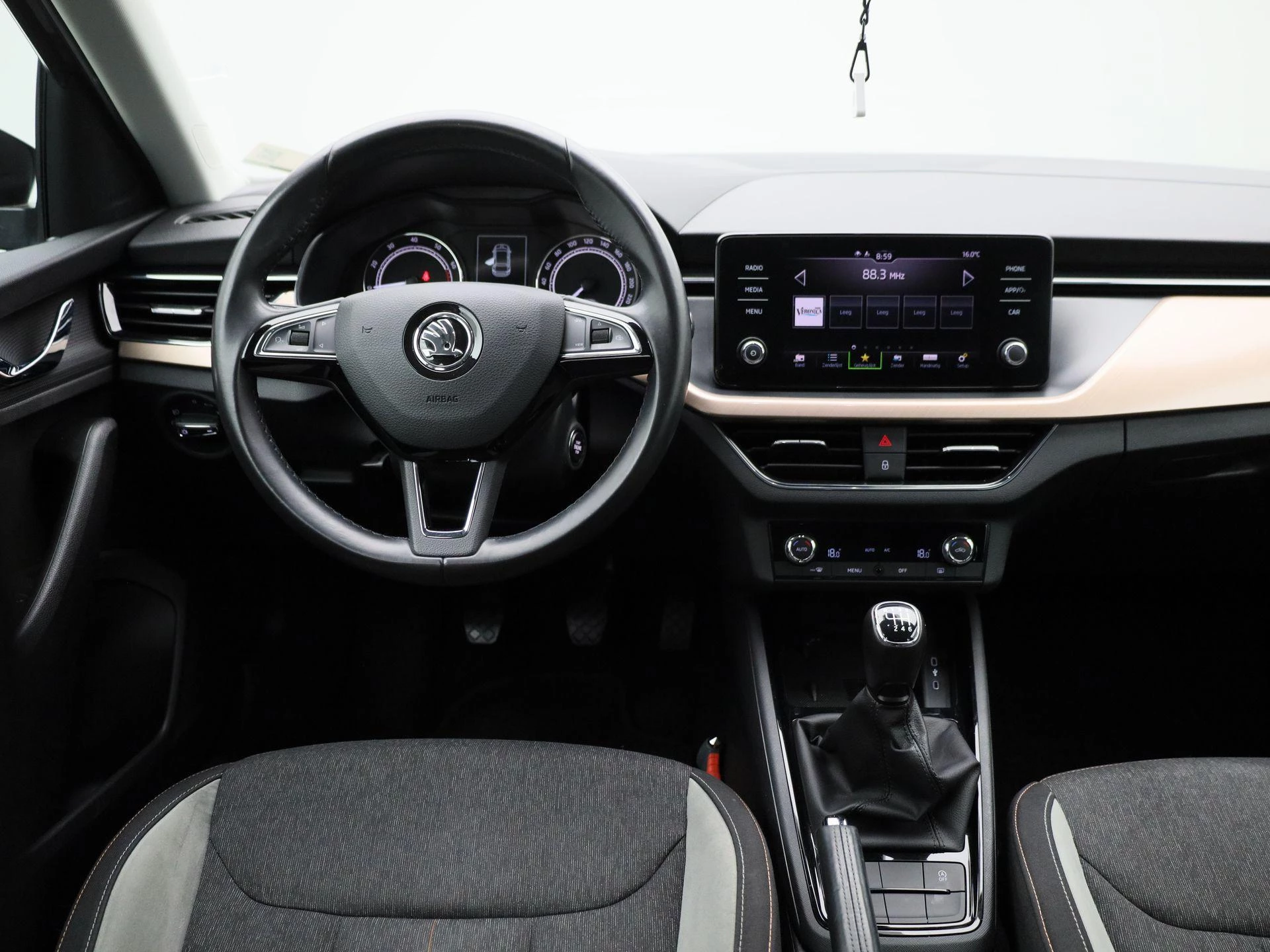 Škoda-Scala-image-6