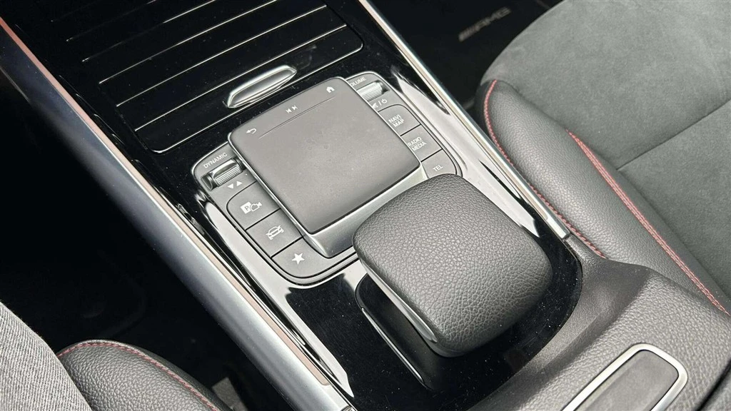 Mercedes-Benz-EQA-image-14