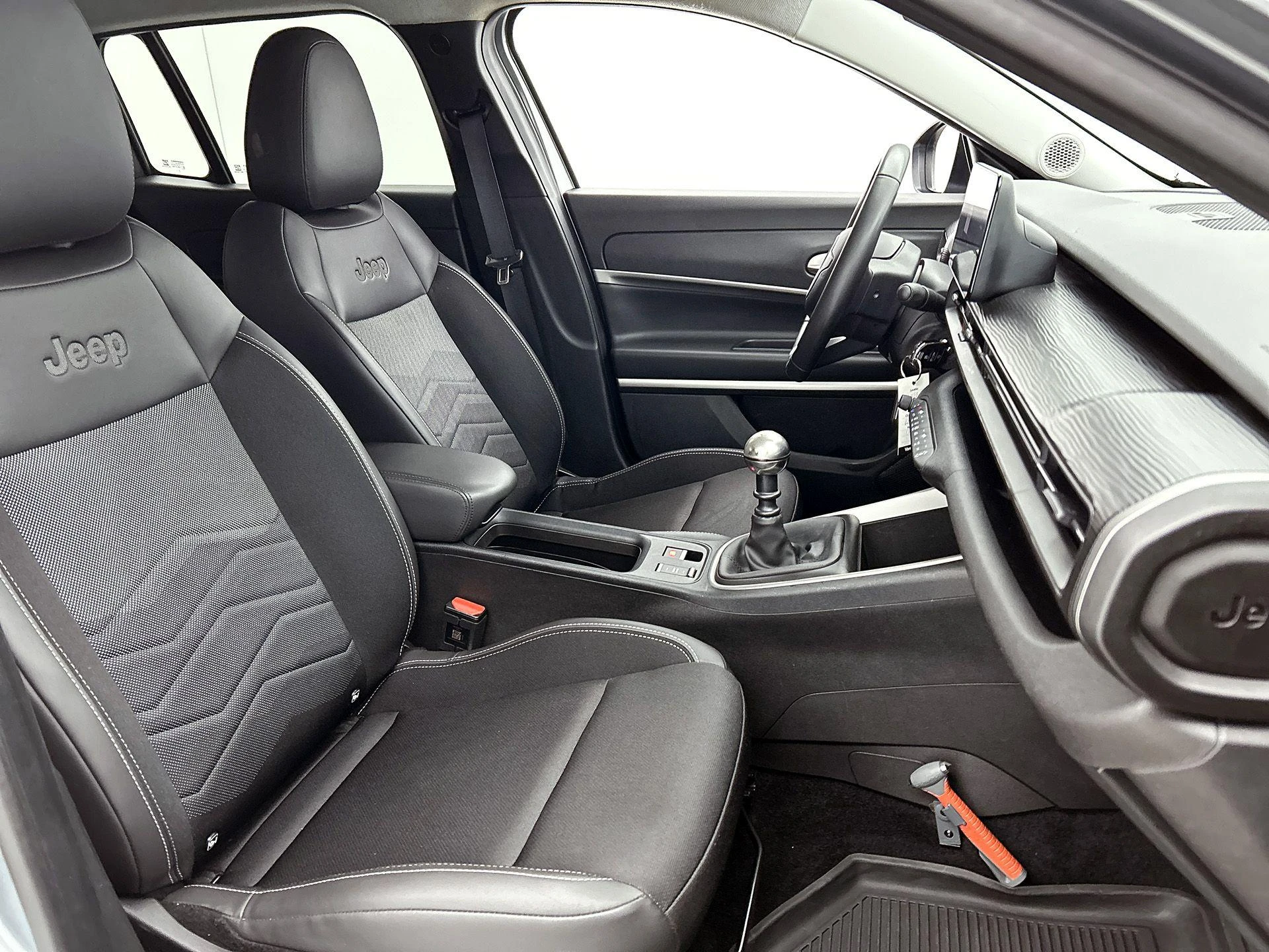 Jeep-Avenger-image-38