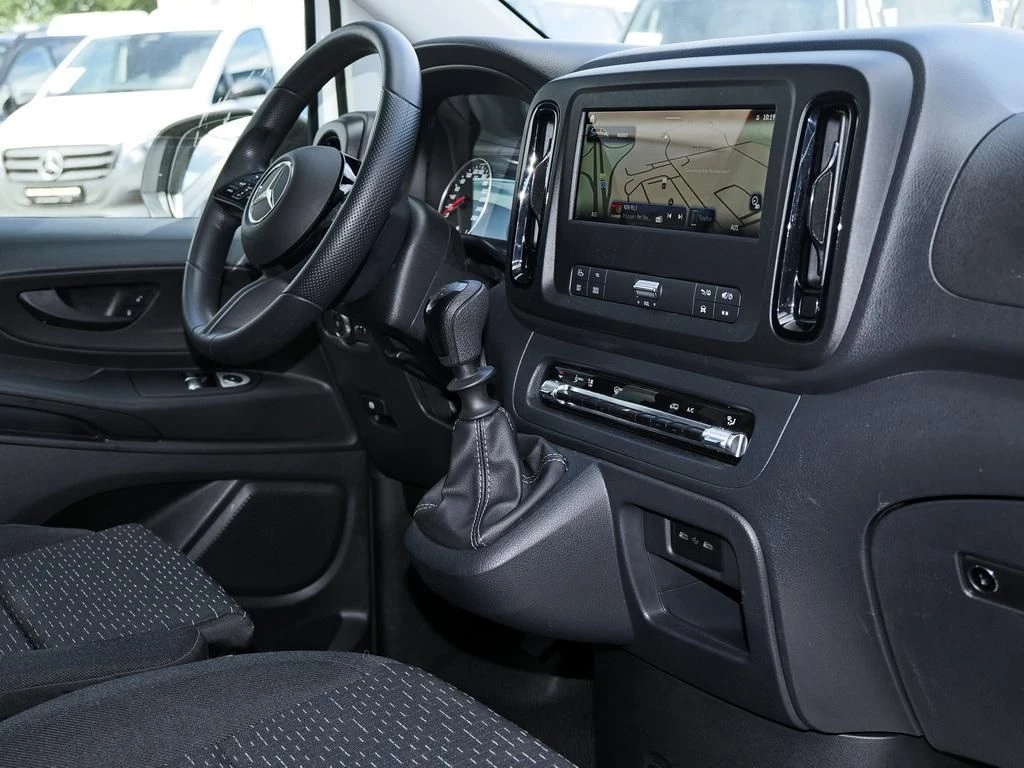 Mercedes-Benz-Vito 116-image-8