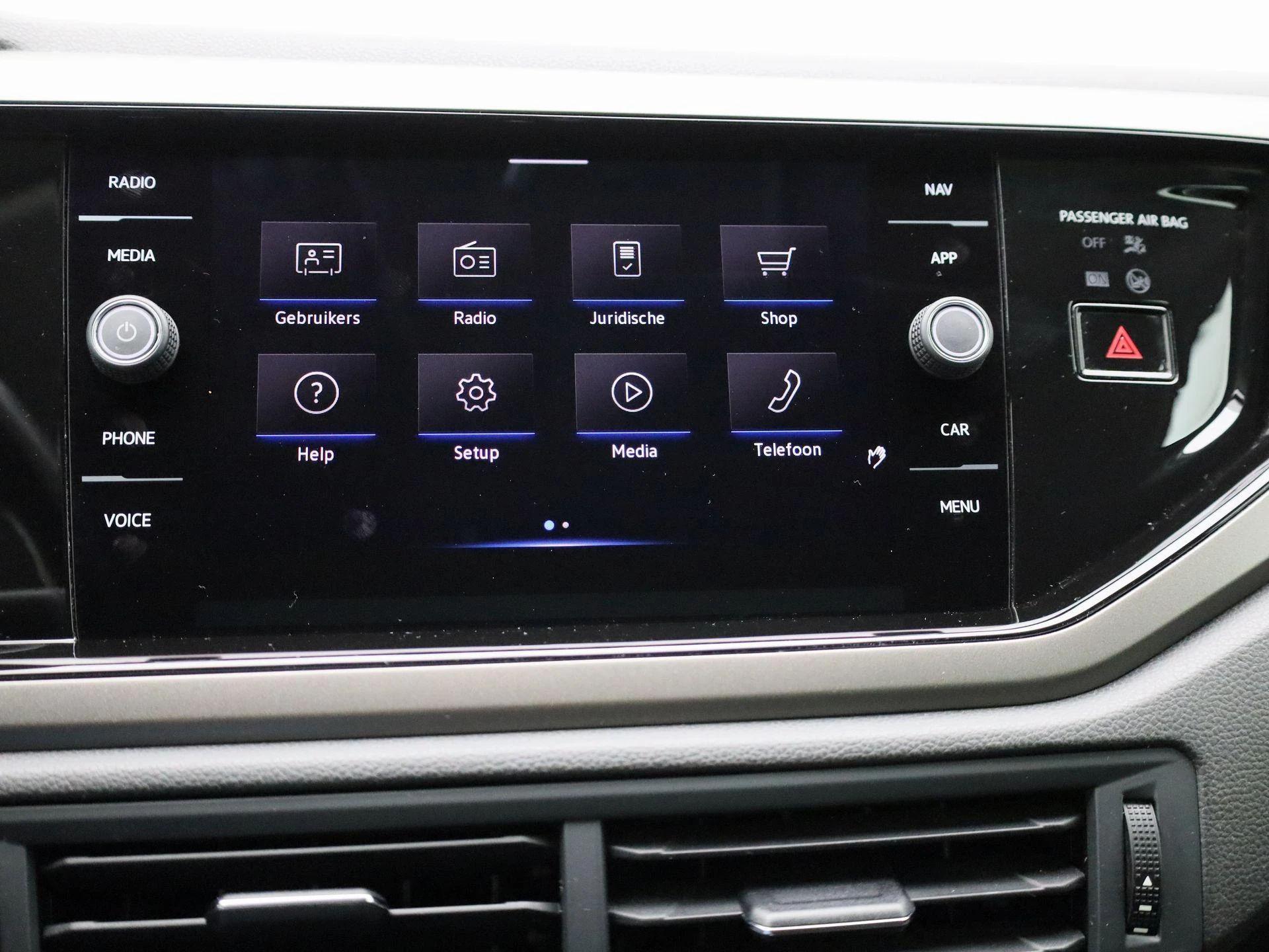 Volkswagen-Polo-image-30