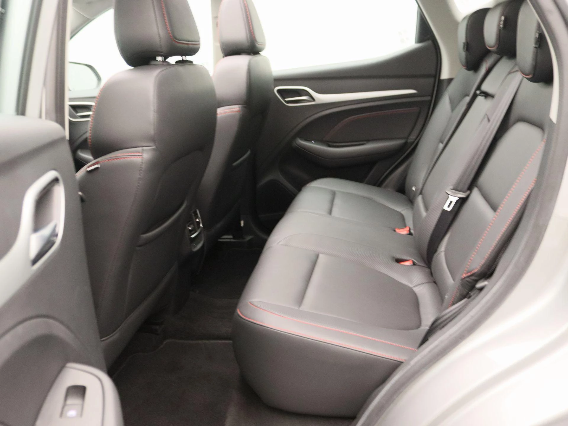 MG-ZS EV-image-12