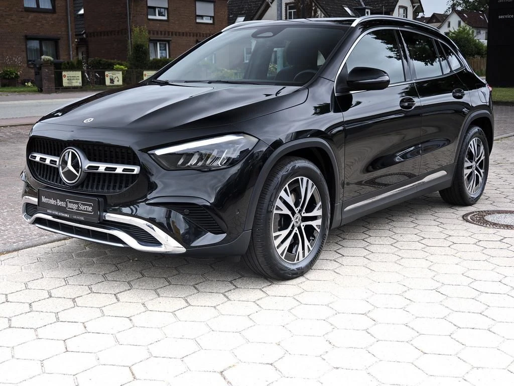 Mercedes-Benz-GLA 200 d-image-7
