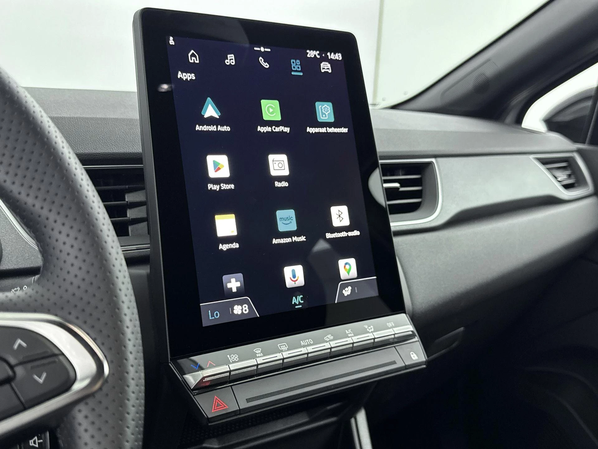 Renault-Captur-image-10