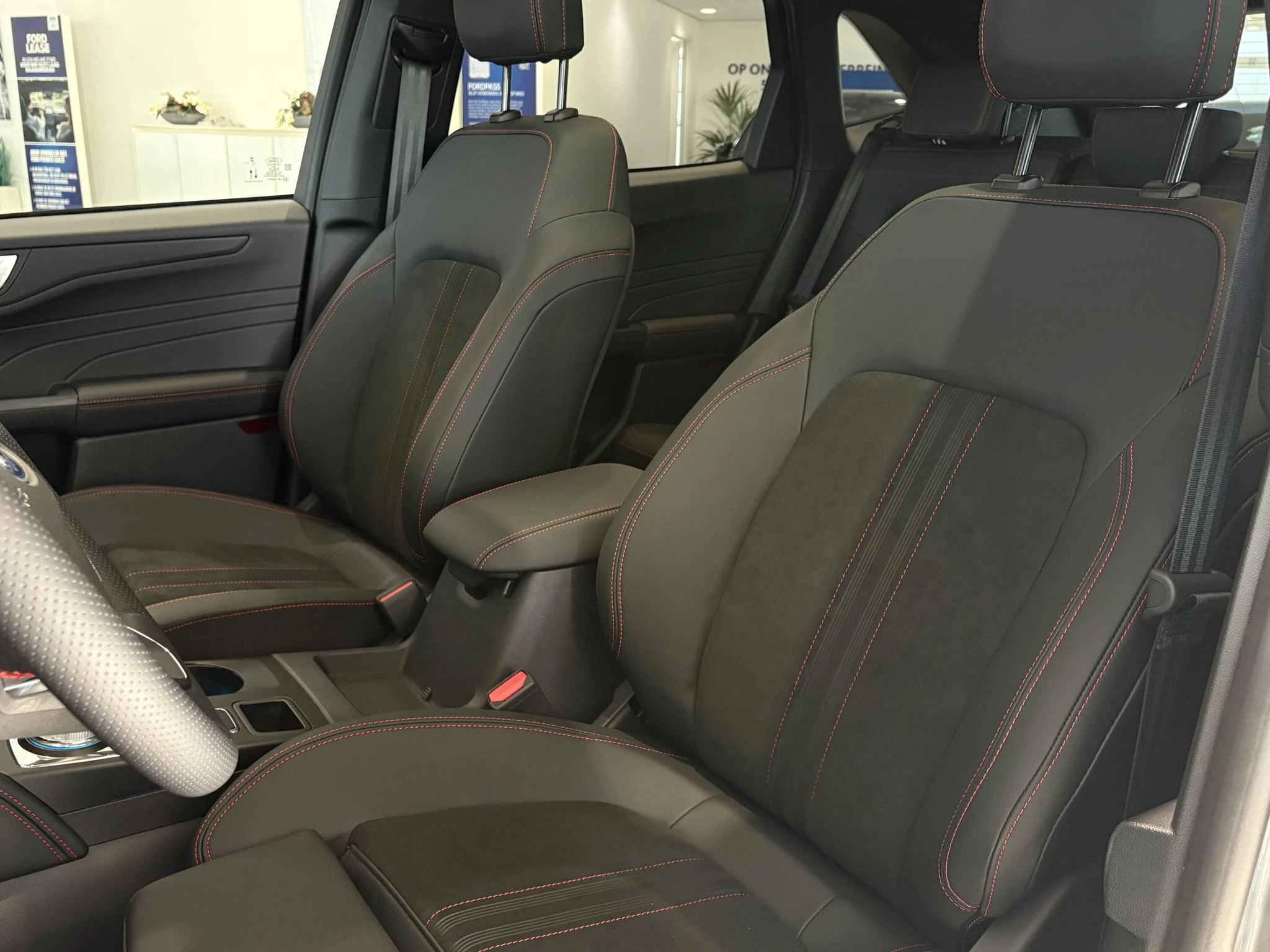 Ford-Kuga-image-27