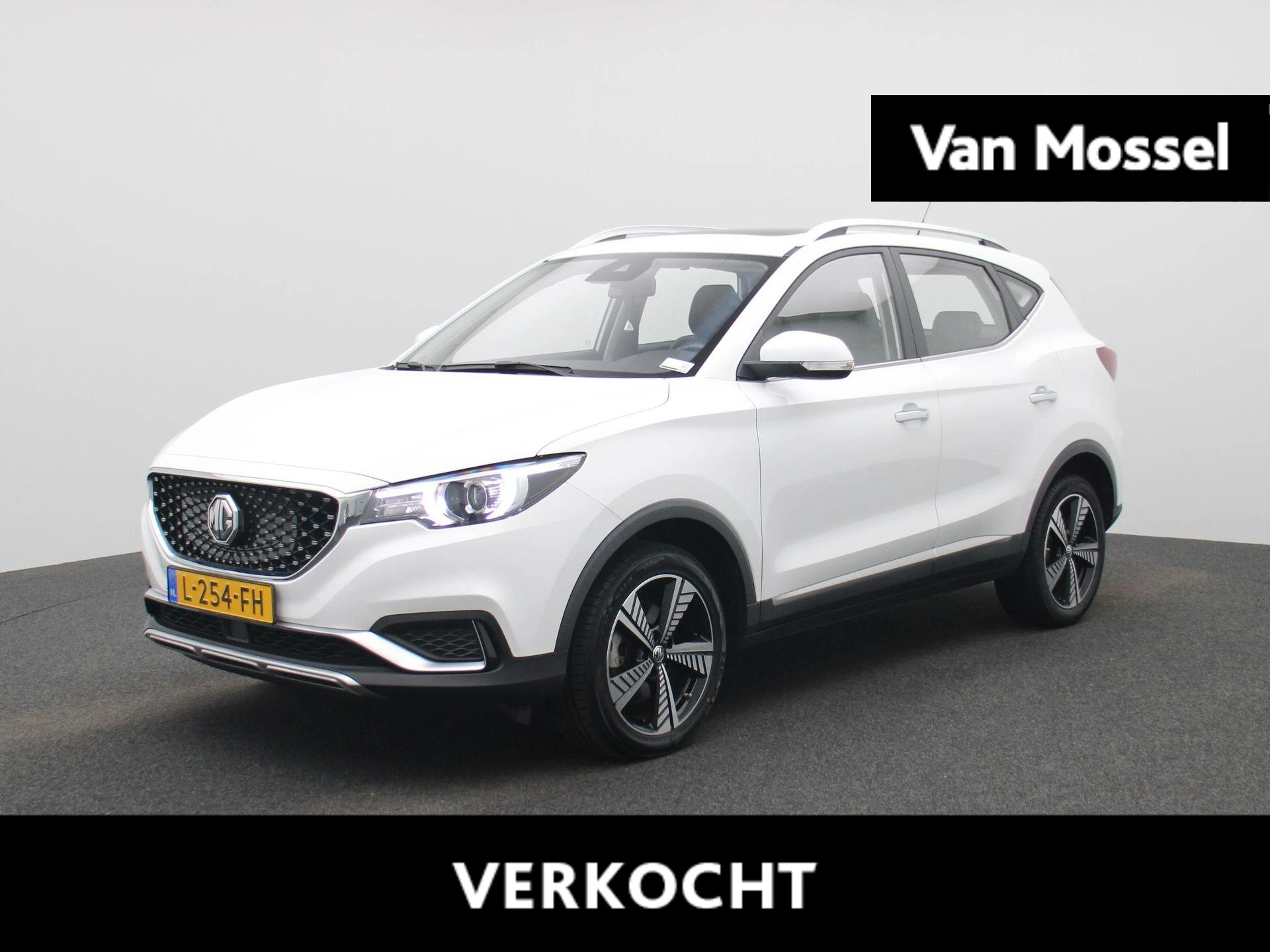 MG-ZS EV-image-0