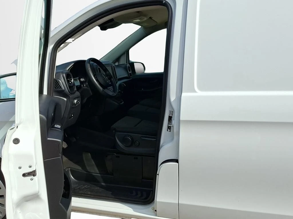 Mercedes-Benz-Vito 116-image-16