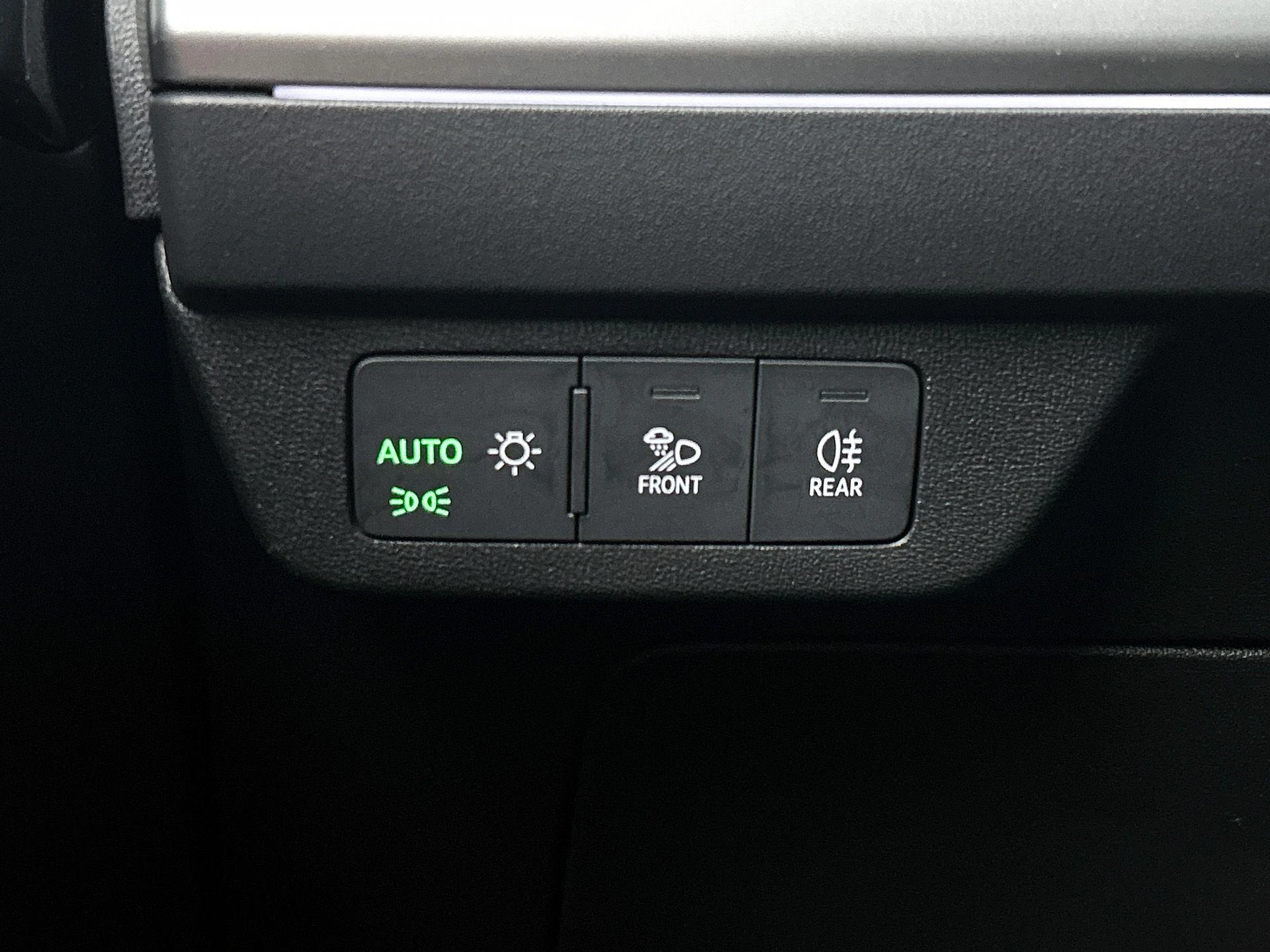 Audi-Q4 e-tron-image-30