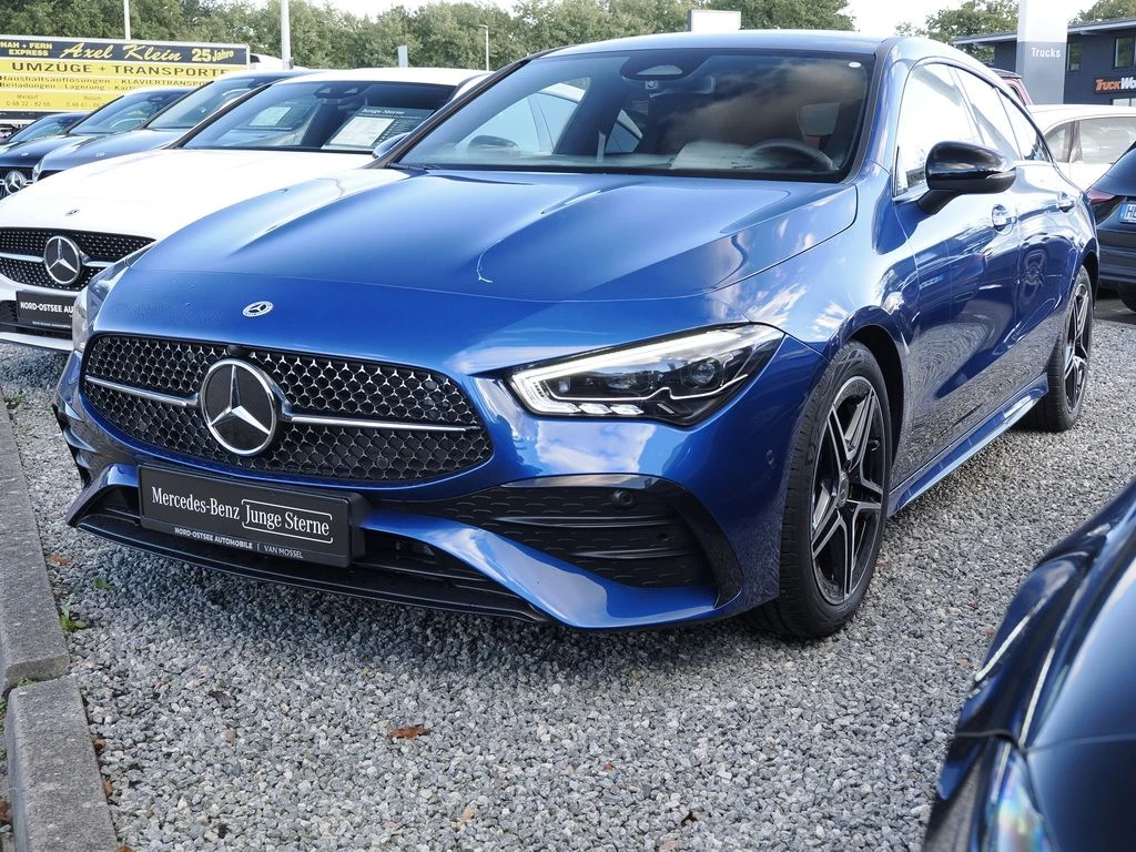 Mercedes-Benz-CLA 200-image-7