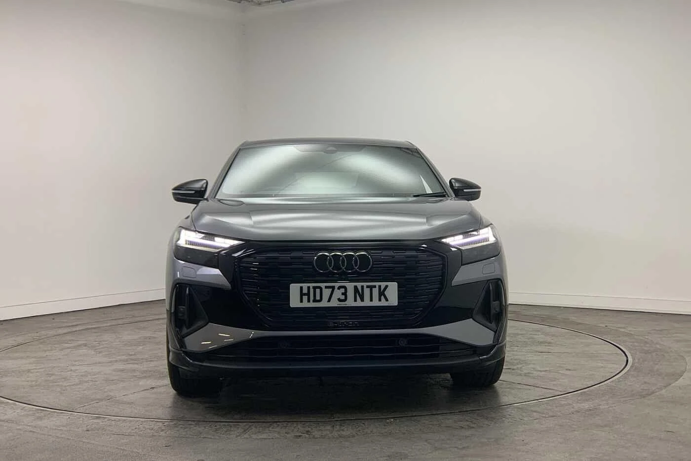Audi-Q4 Sportback e-tron-image-6