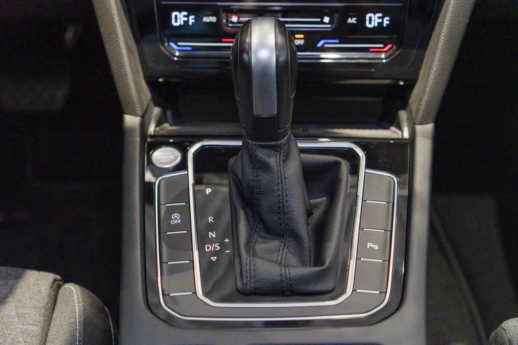 Volkswagen Passat Variant 2.0 TDI DSG Business *AHK*LED*Navi*App-Connect*ACC*PDC*Kamera*Sitzhzg.*Climatronic