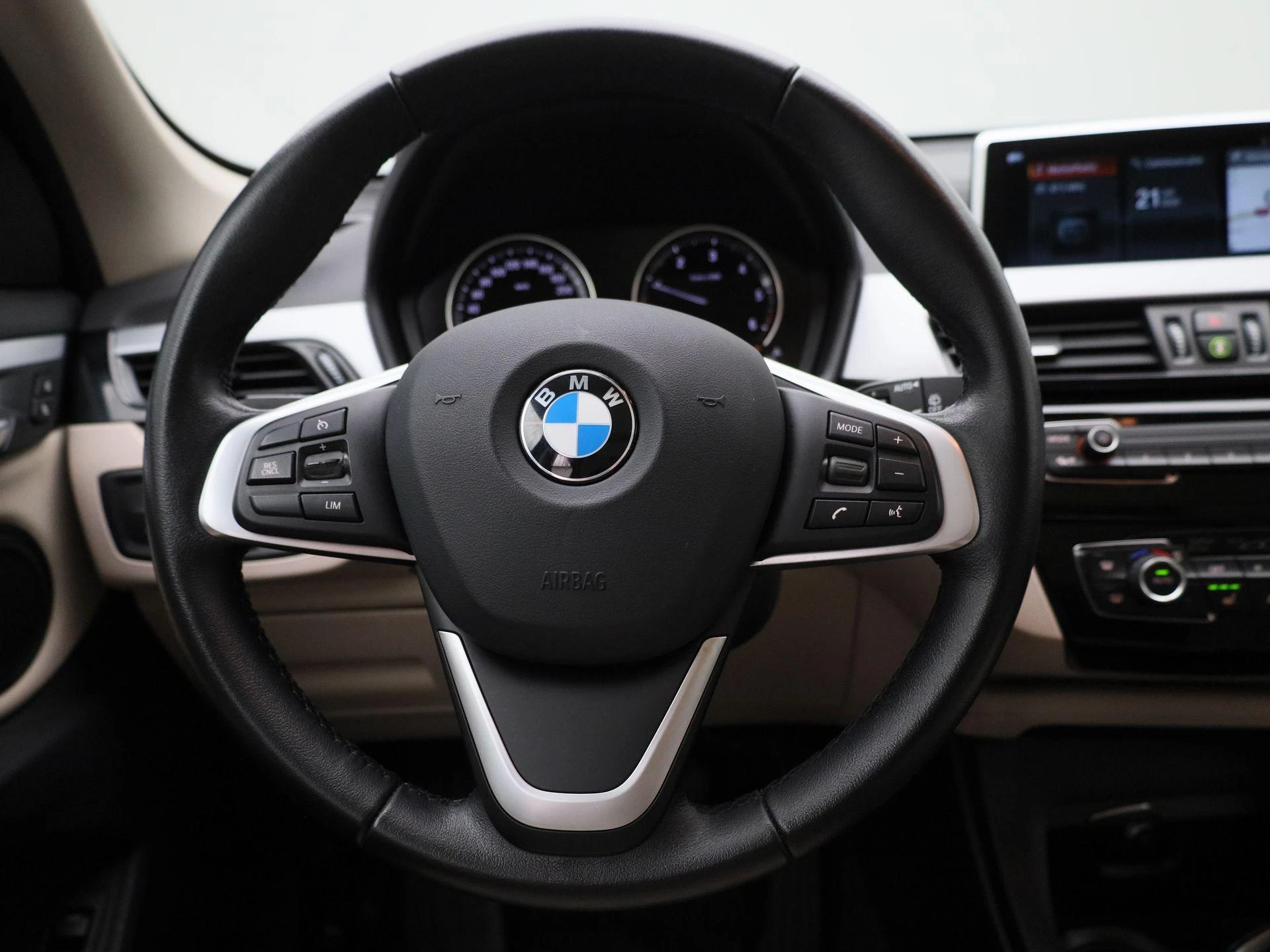 BMW X1 sDrive16dA (85 kW)