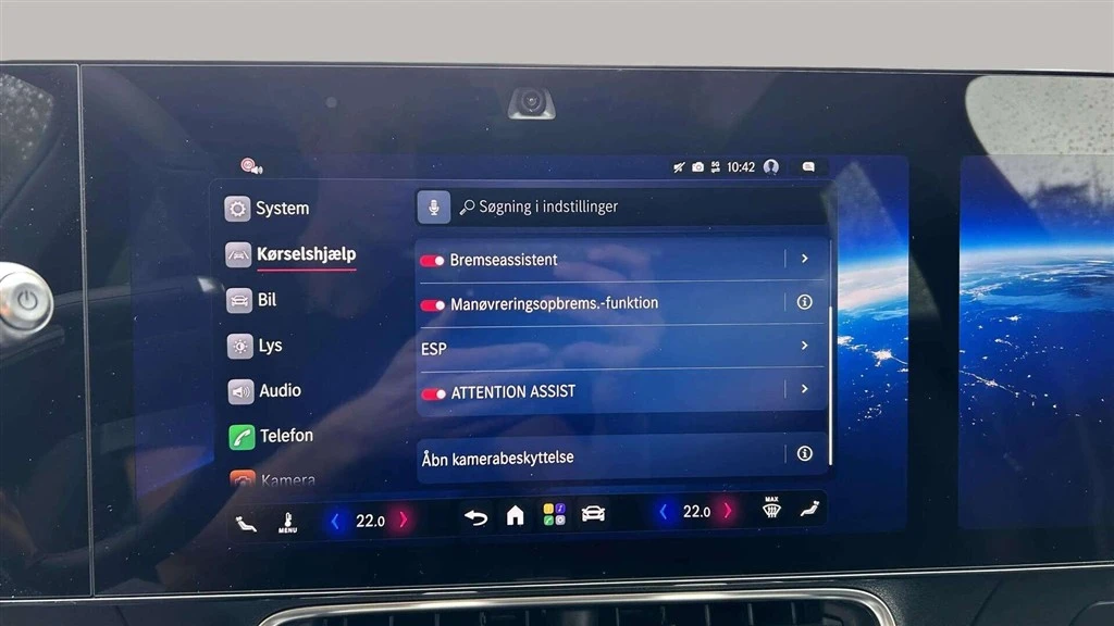 Mercedes-Benz-CLA-image-17