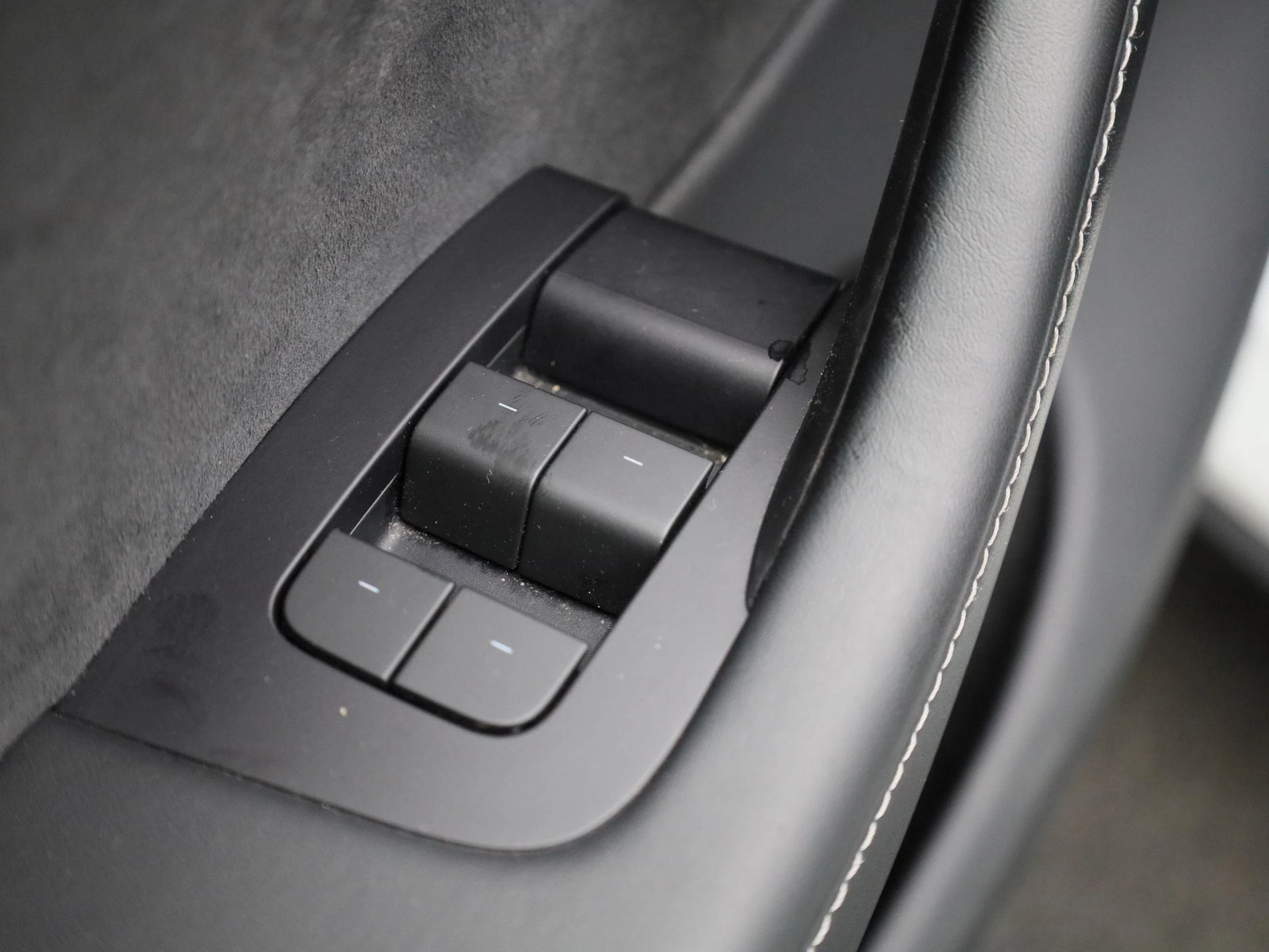 Tesla-Model Y-image-35