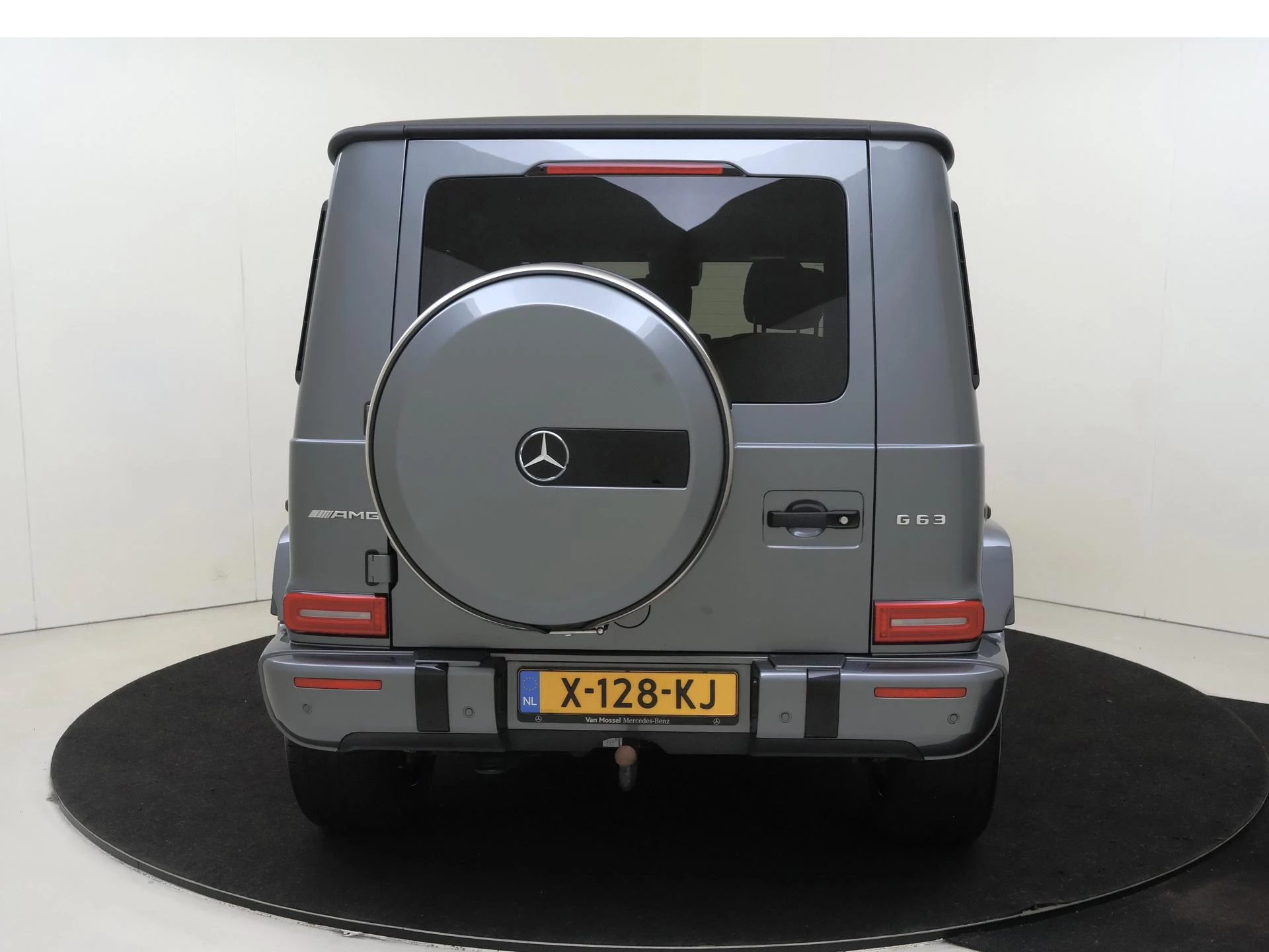 Mercedes-Benz-G-Klasse-image-6