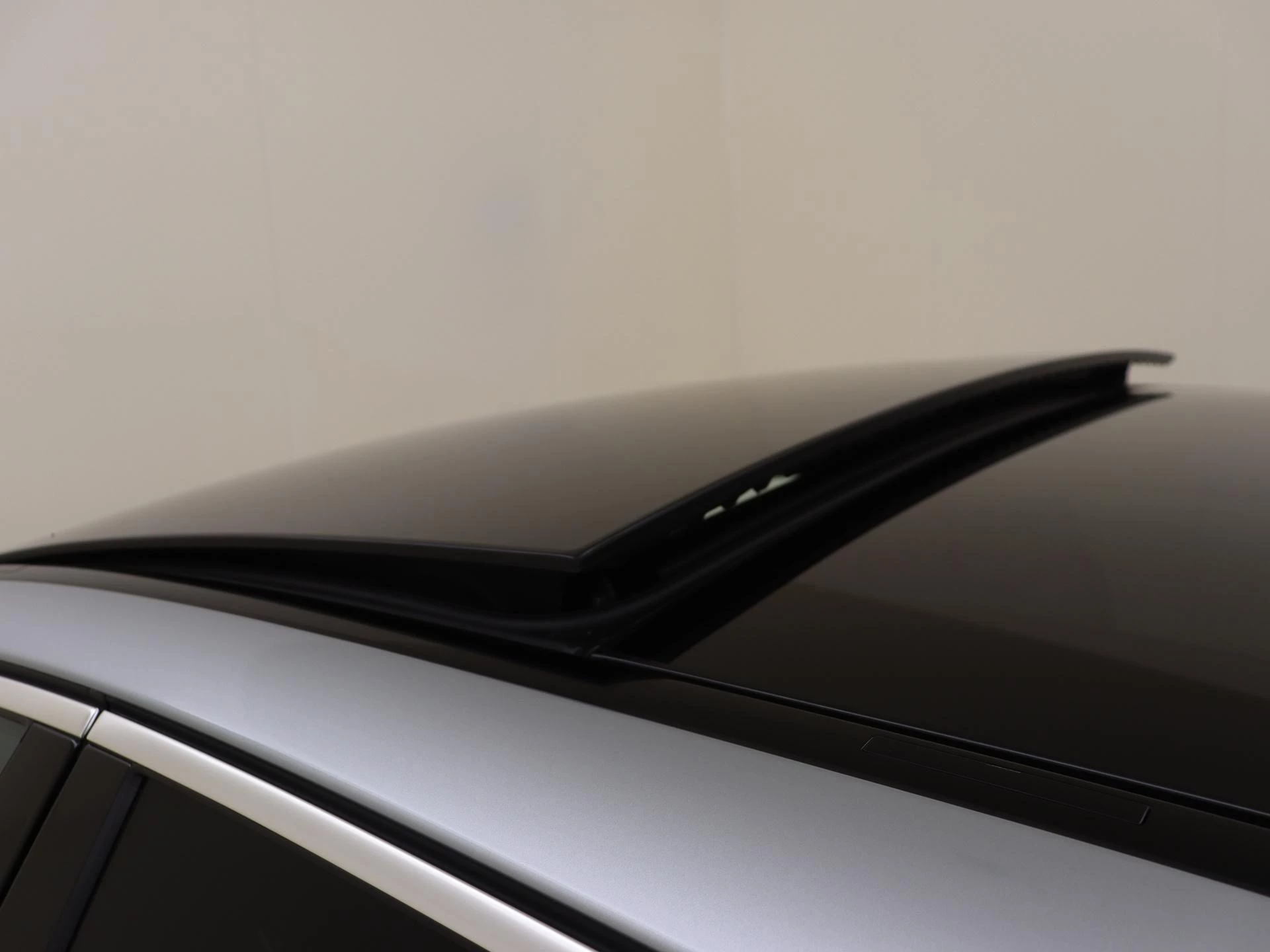 Mercedes-Benz-S-Klasse-image-28