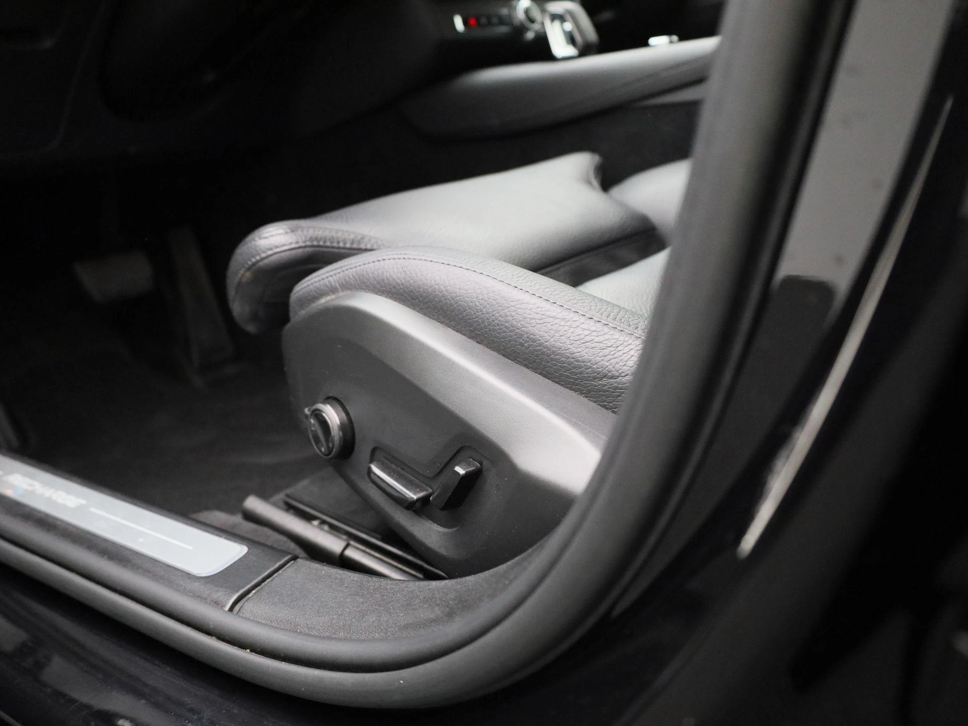 Volvo-V90-image-31