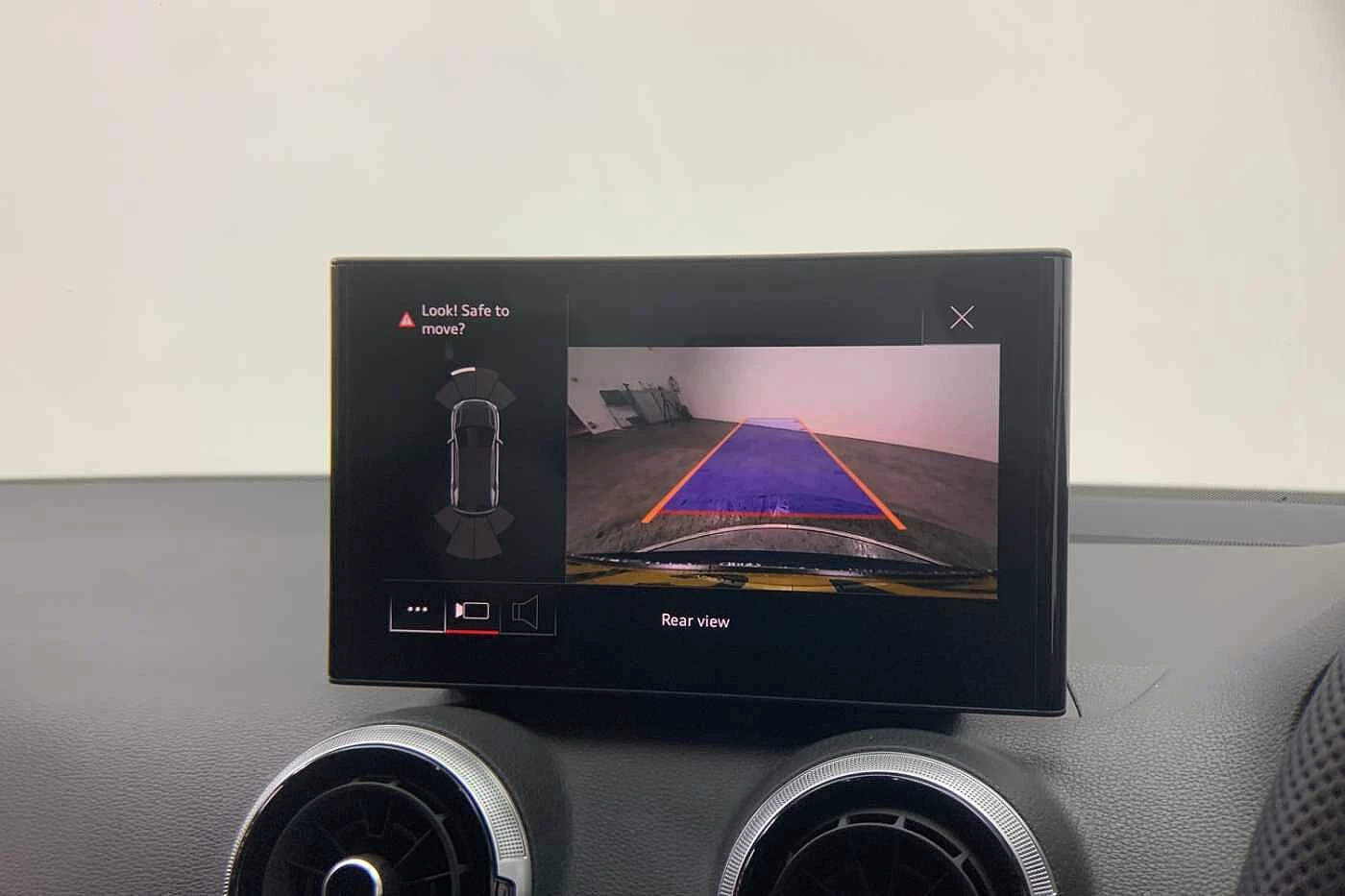 Audi-Q2-image-18