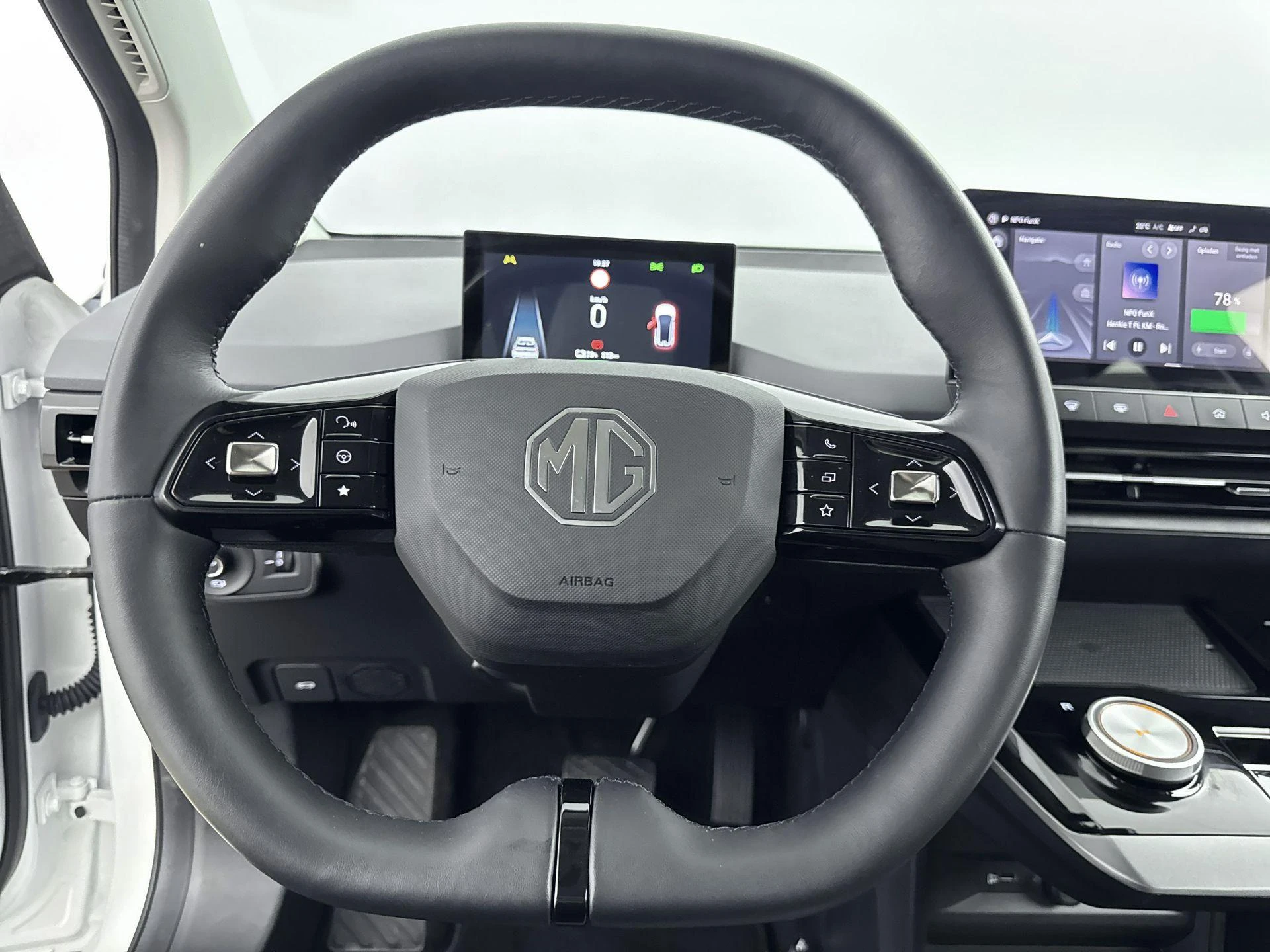 MG-MG4 EV-image-25