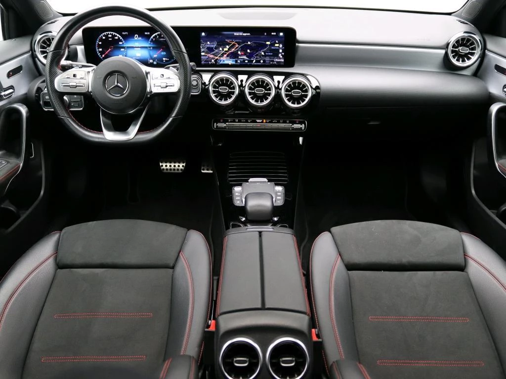 Mercedes-Benz-A-Klasse-image-6