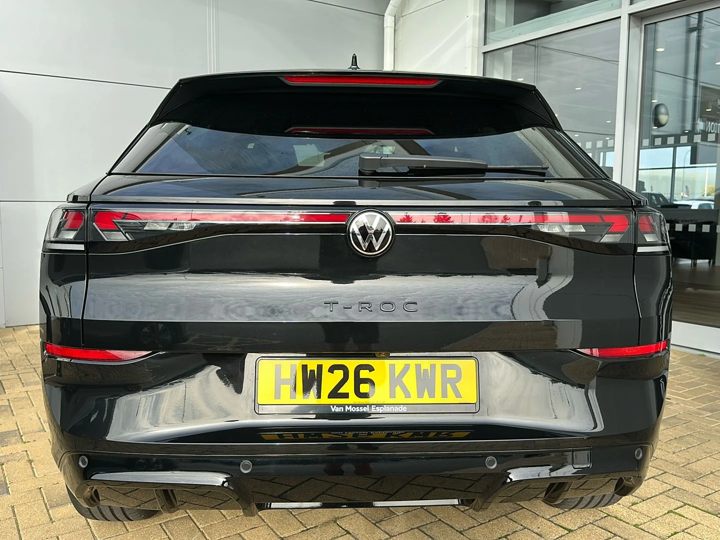 Volkswagen-T-Roc-image-5