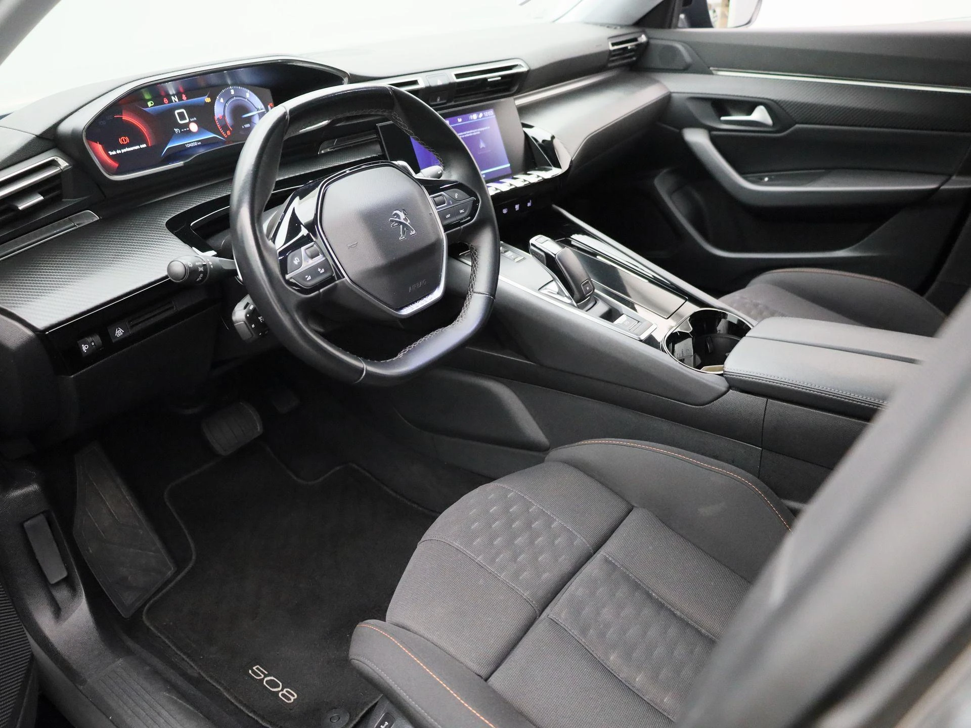 Peugeot-508-image-18