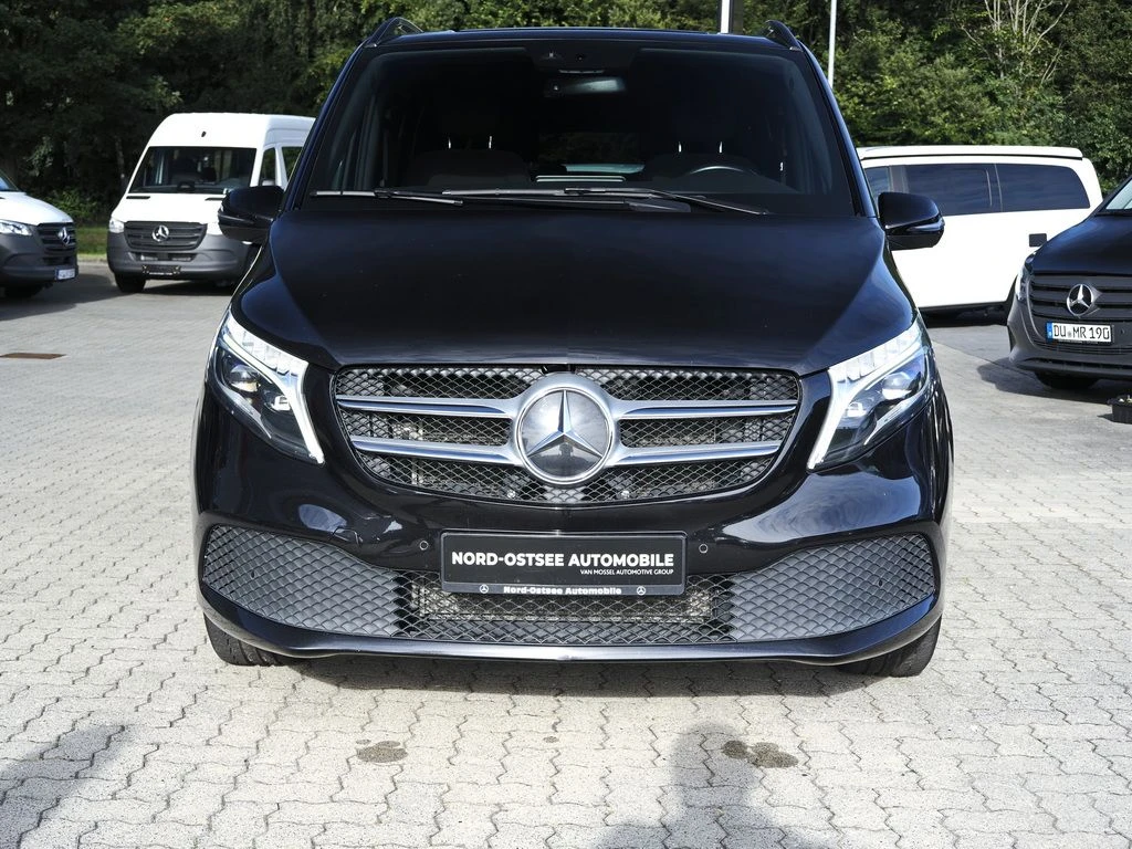 Mercedes-Benz-V-Klasse 300 d-image-3