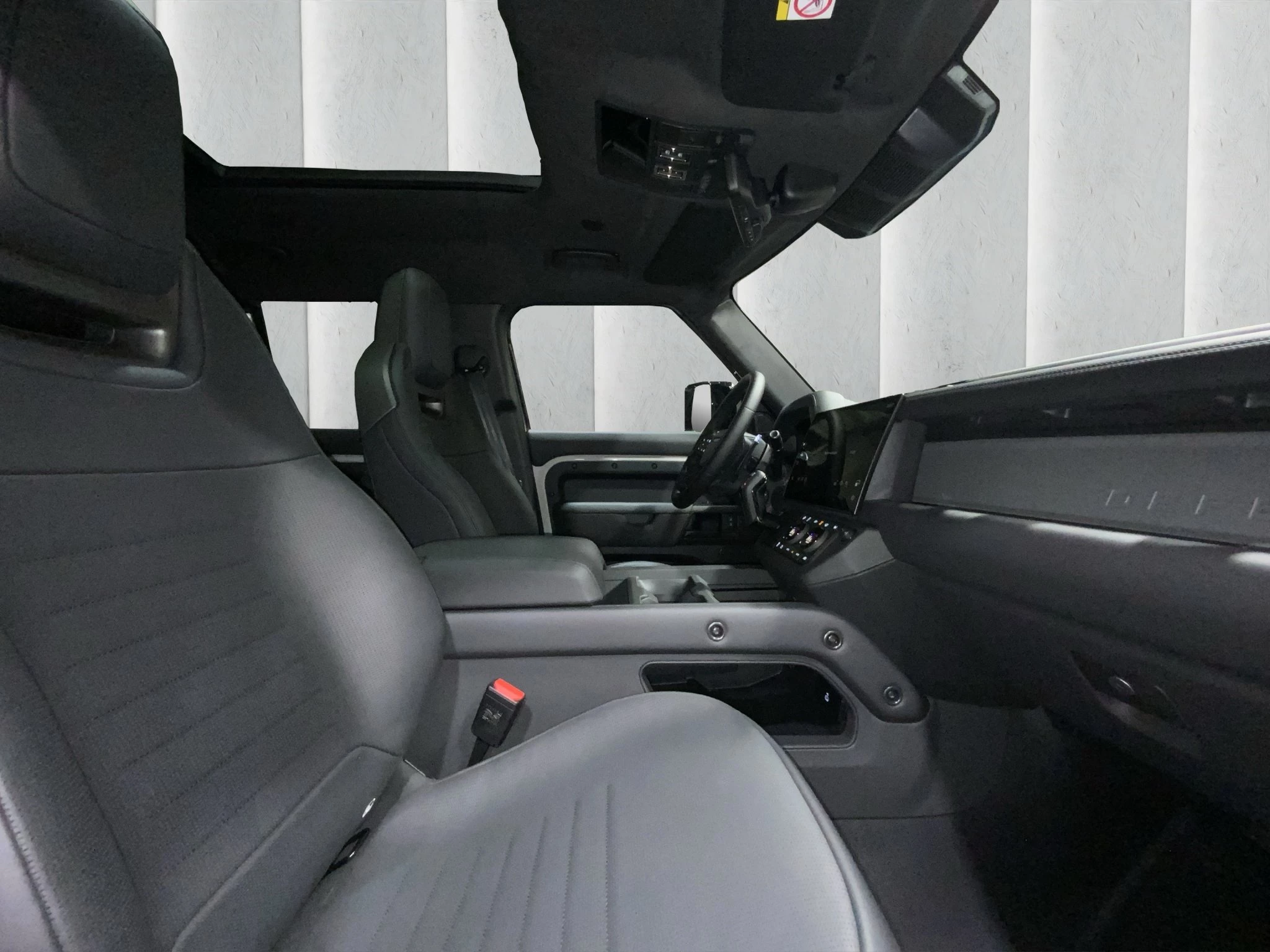 Land Rover Defender OCTA 4.4 P635