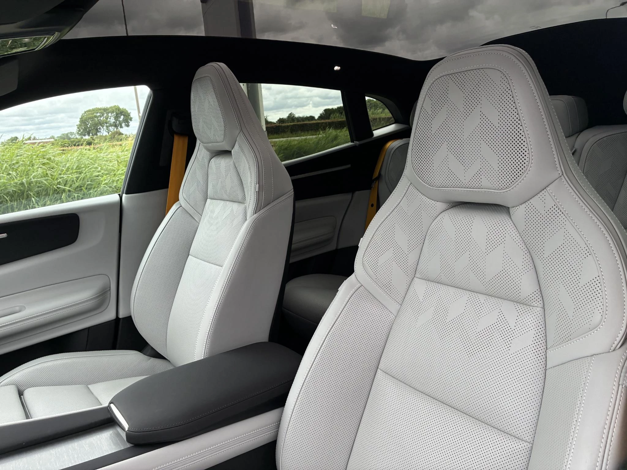 Polestar 4 Long Range Dual motor Performance Prime 100 kWh