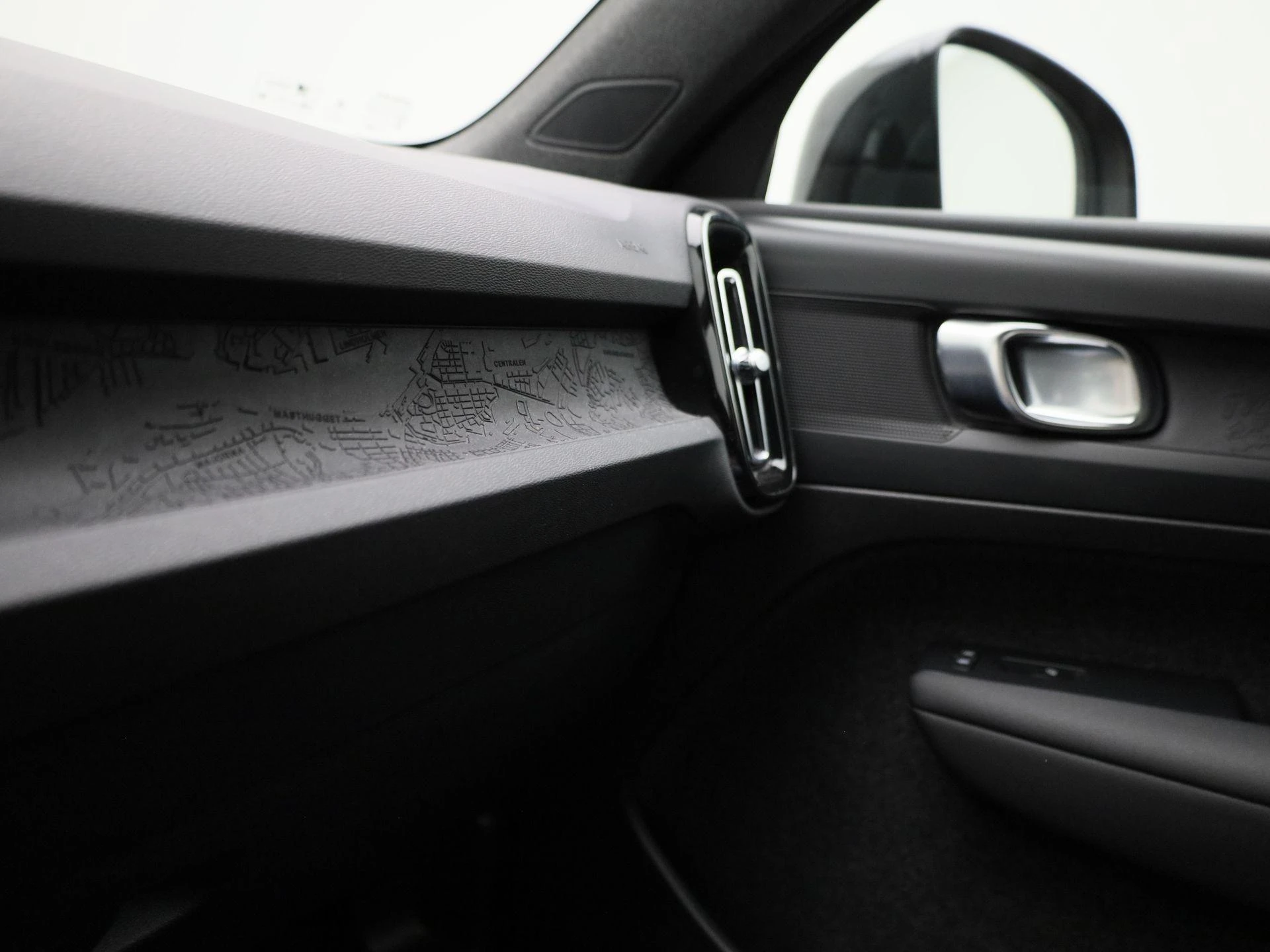 Volvo-XC40-image-23