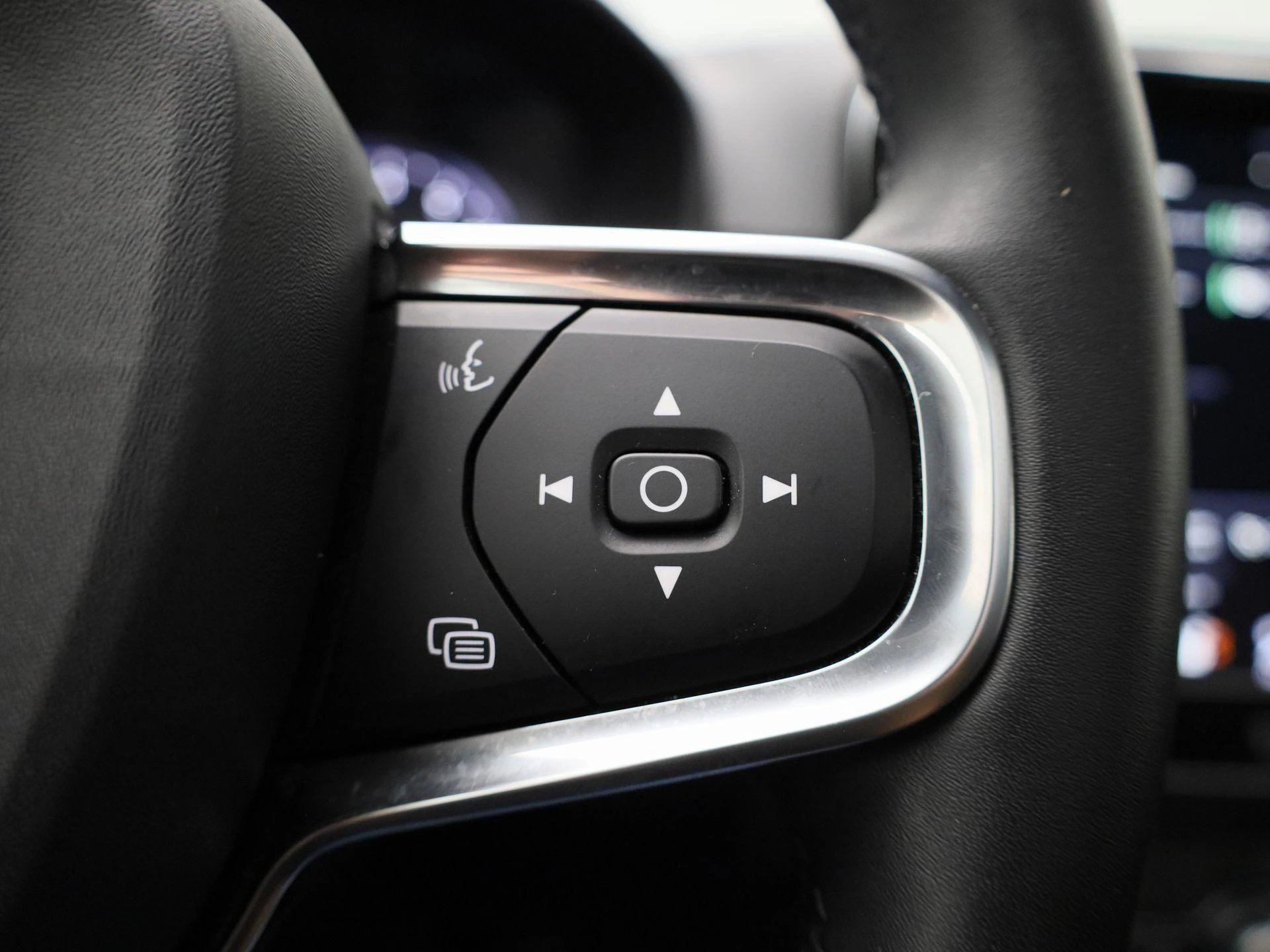 Volvo-XC40-image-15