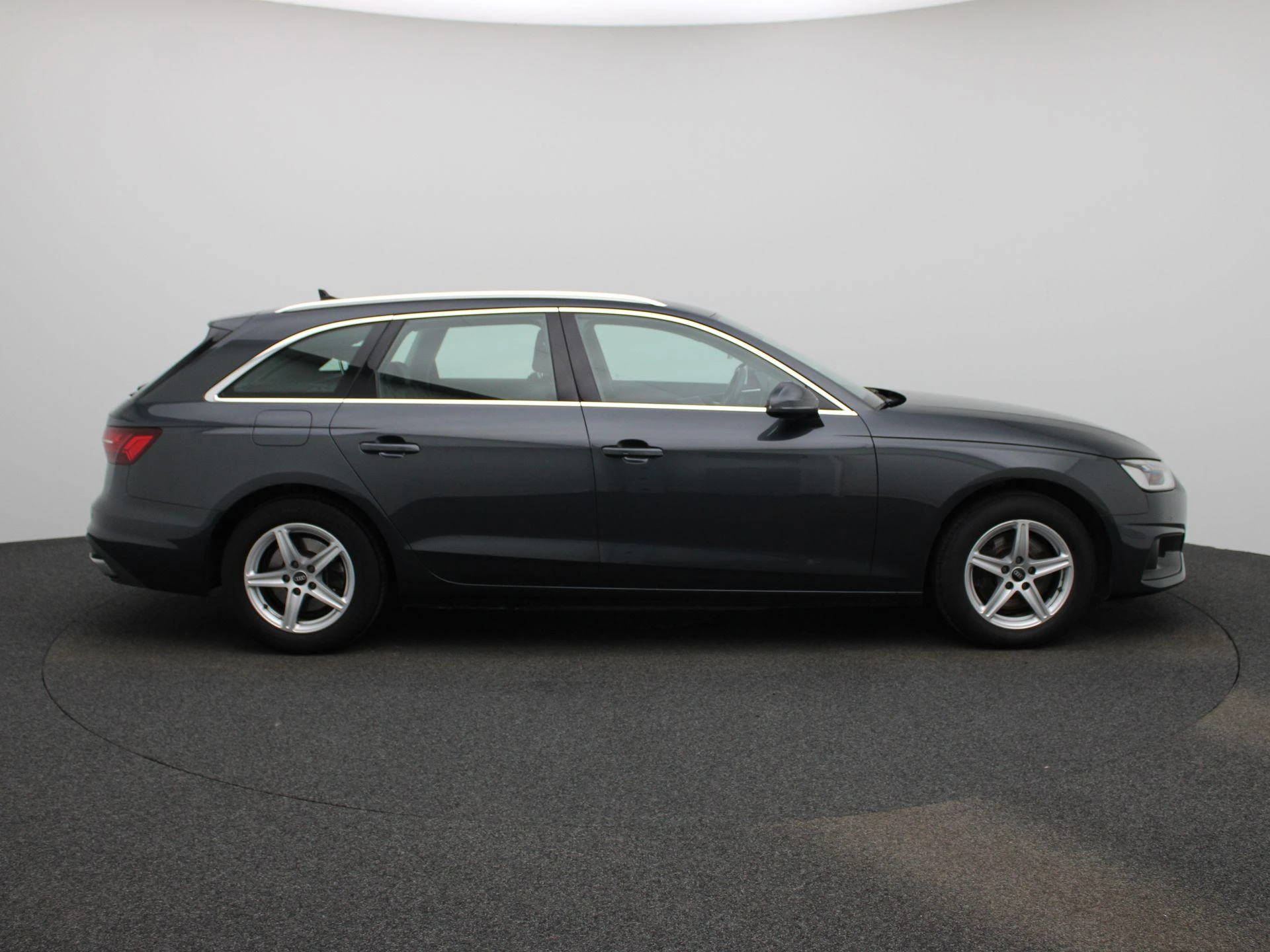Audi-A4-image-5